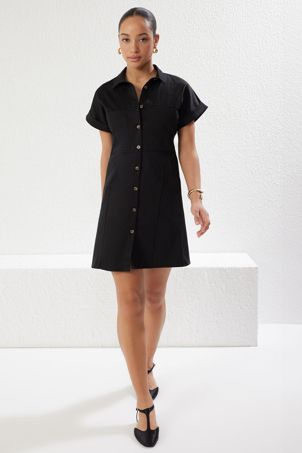 TRENDYOLMILLA Siyah Pamuk Saten Mini Dokuma Gomlek Elbise TWOSS25EL00129  фото 3