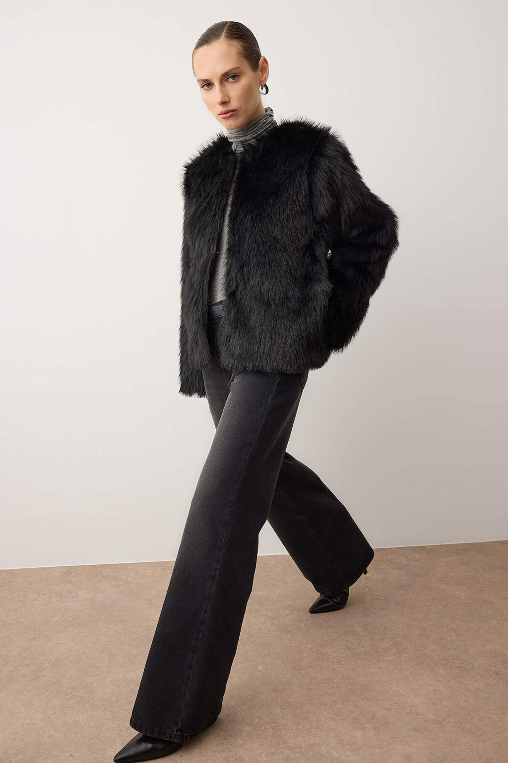 Siyah Oversize Kal?p Kurk Mont TWOAW25MO00133 - Trendyolmilla фото 18