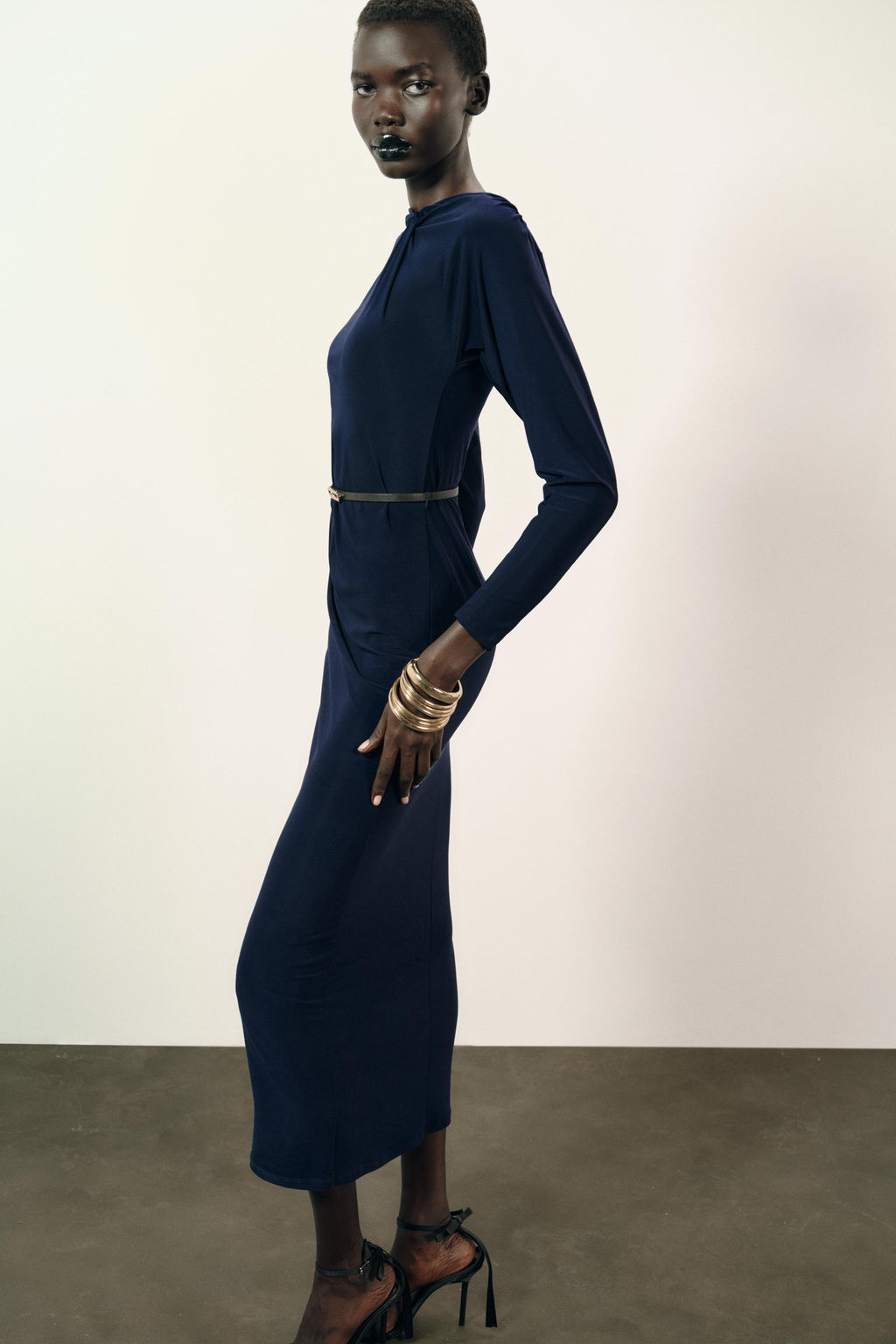 BELTED GATHERED DRESS - Zara фото 4