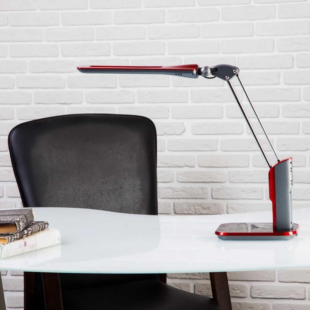 TLD-515 Red/9W/Светильник настольный/LED/900Lm/6 режимов в диапазоне 2700-6400K/С диммером/Цвет-красный