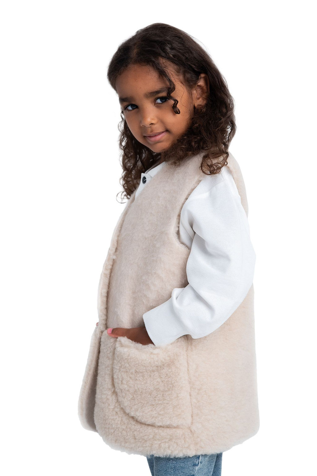 Жилет детский меховой ПЛЮША карамель