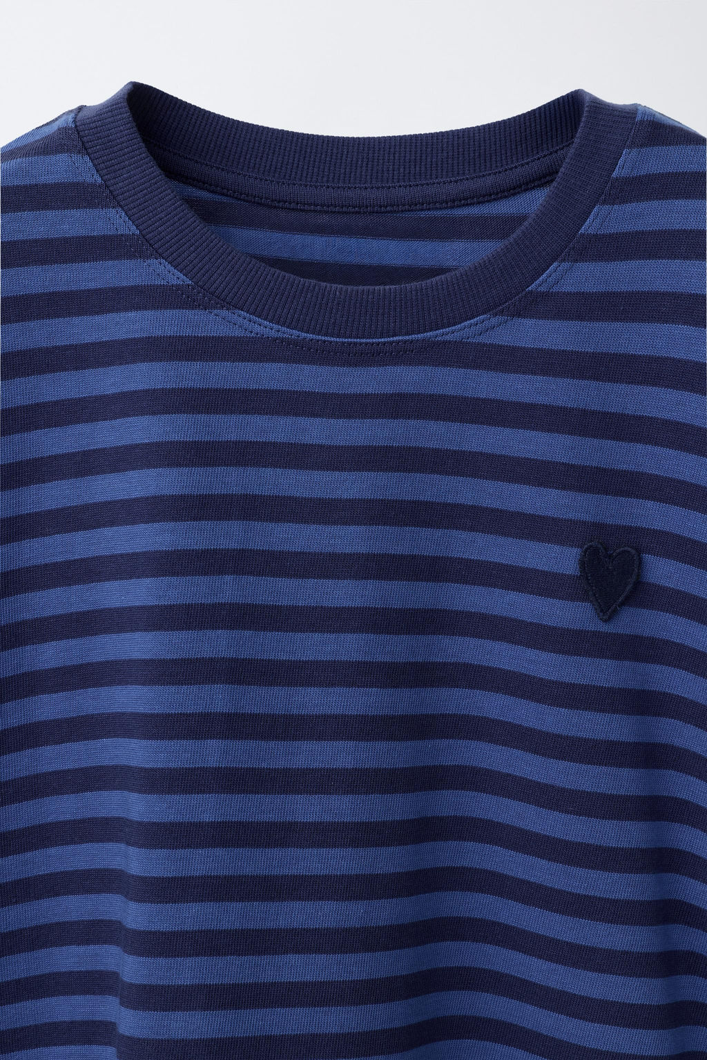 STRIPED T-SHIRT WITH EMBROIDERED HEART - Zara фото 3