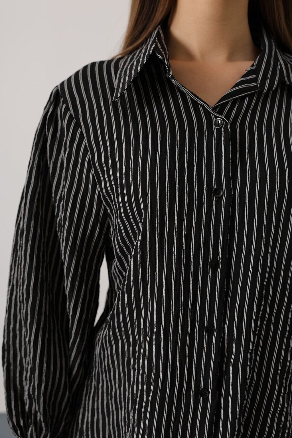 Siyah Dokulu Cizgili Dokuma Gomlek TWOAW26GO00074 - Trendyolmilla фото 3