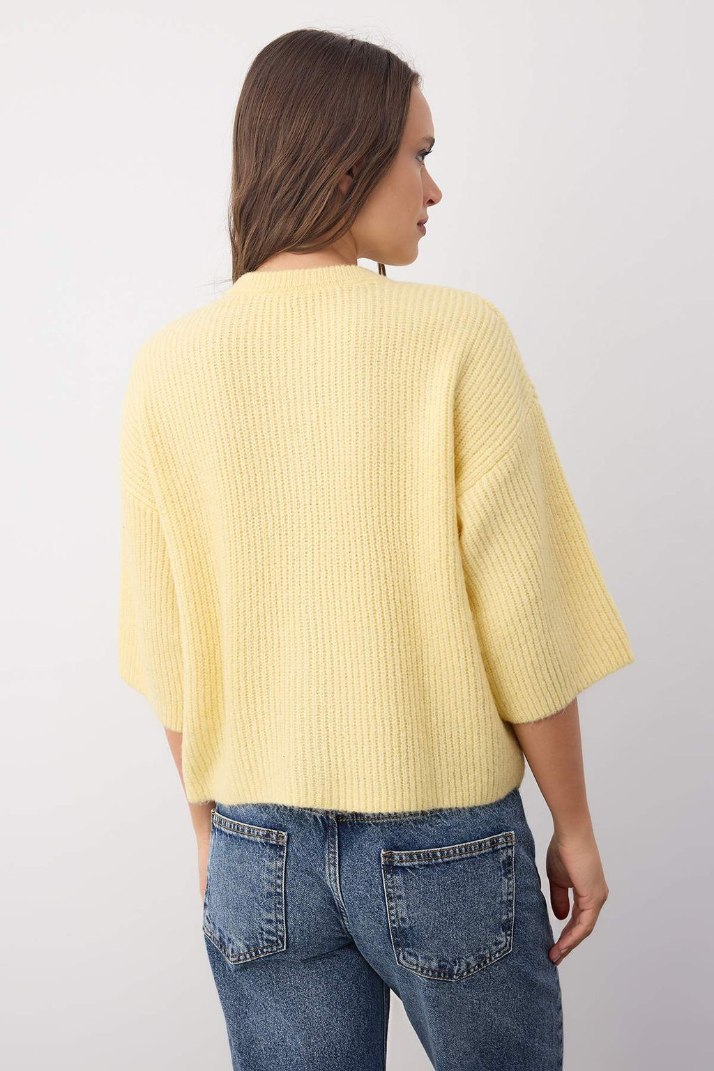 Wardrobe Essentials Gri Yumusak Dokulu Genis Kal?p K?sa Kol Basic Triko H?rka | TWOAW26HI00251 - Trendyolmilla фото 4