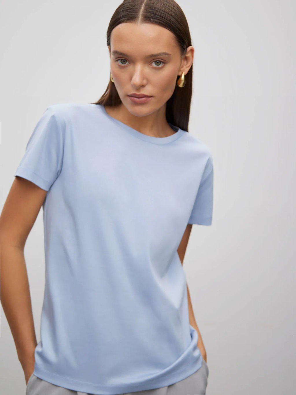 EMKA // Базовая футболка из мягкого хлопка  фото 3