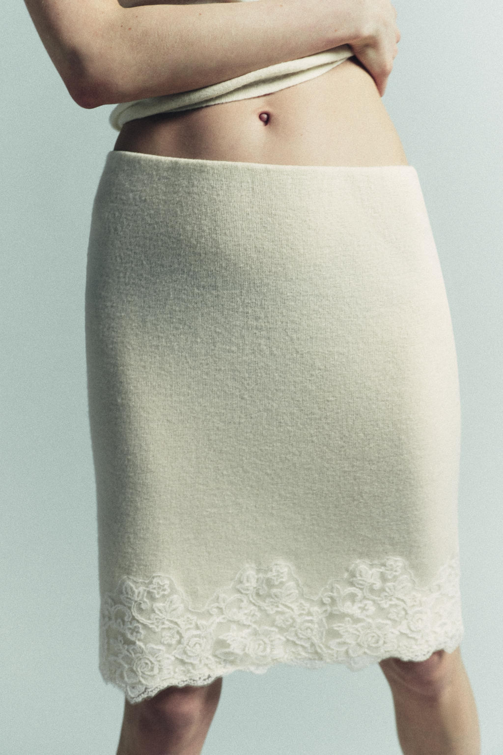 EMBROIDERED LACE KNIT MIDI SKIRT - Zara фото 8