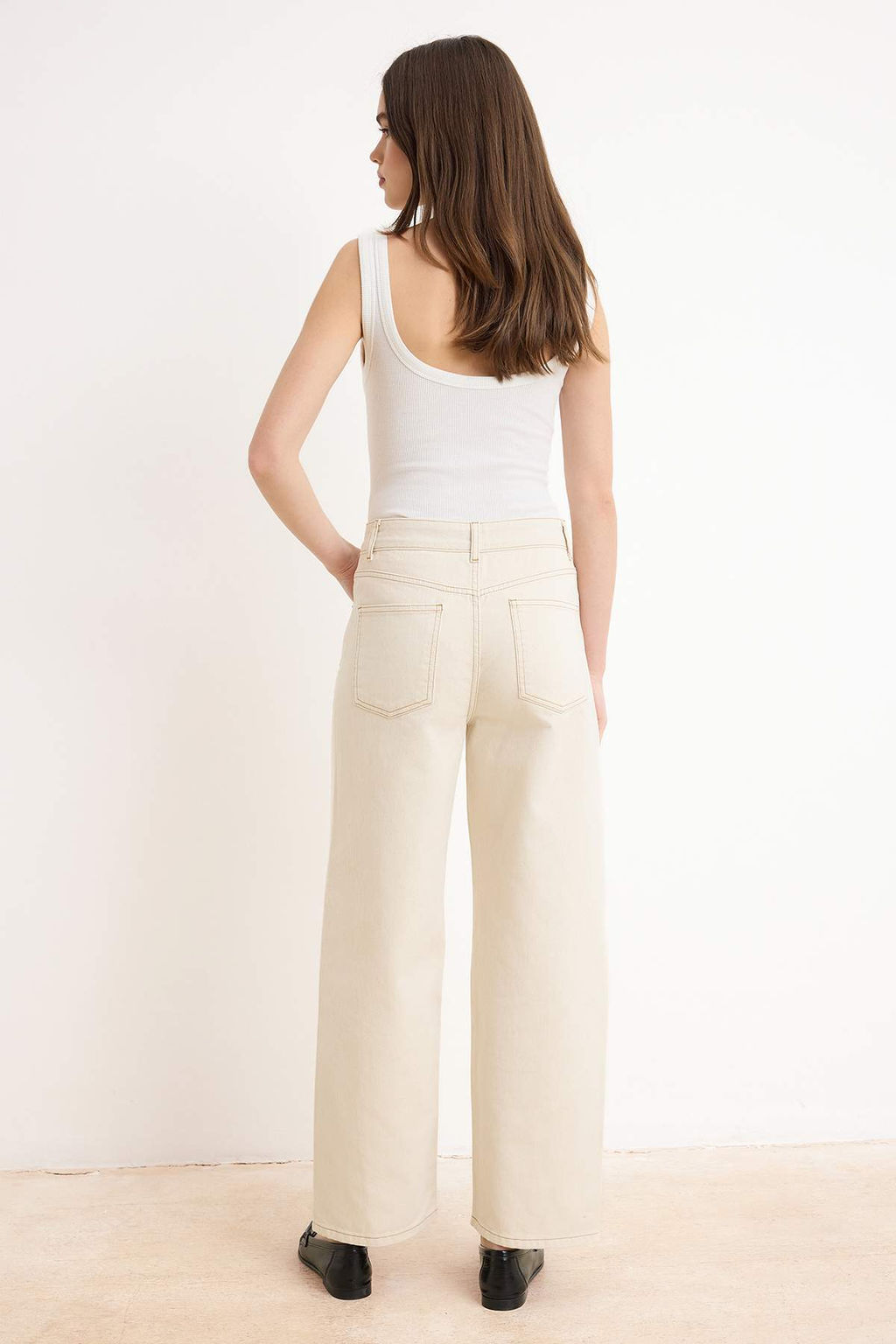 Ekru Yuksek Bel Dikis Detayl? Barrel Jeans TWOSS26JE00303 - Trendyolmilla фото 4