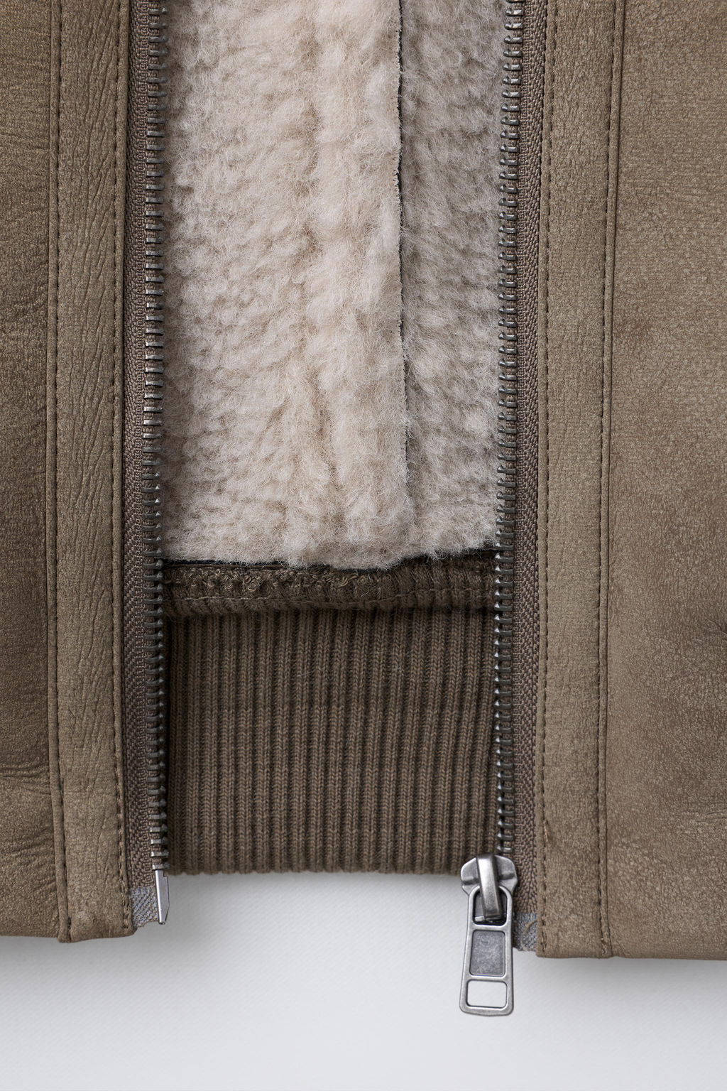 DOUBLE-FACED FAUX SHEARLING BOMBER JACKET - Zara фото 8