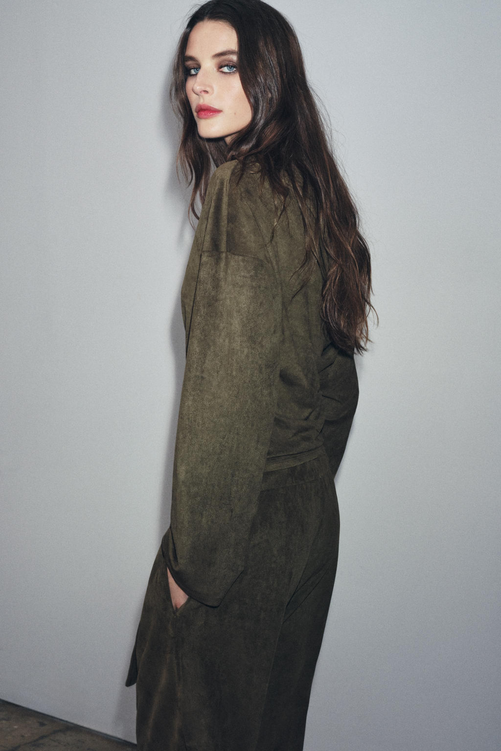 DRAPED FAUX SUEDE TOP - Zara фото 2