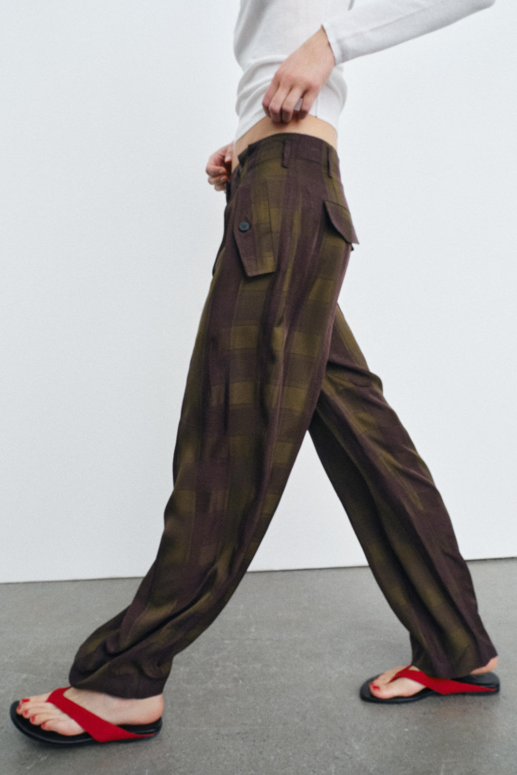 ZW COLLECTION FLOWING CHECK TROUSERS - Zara фото 10