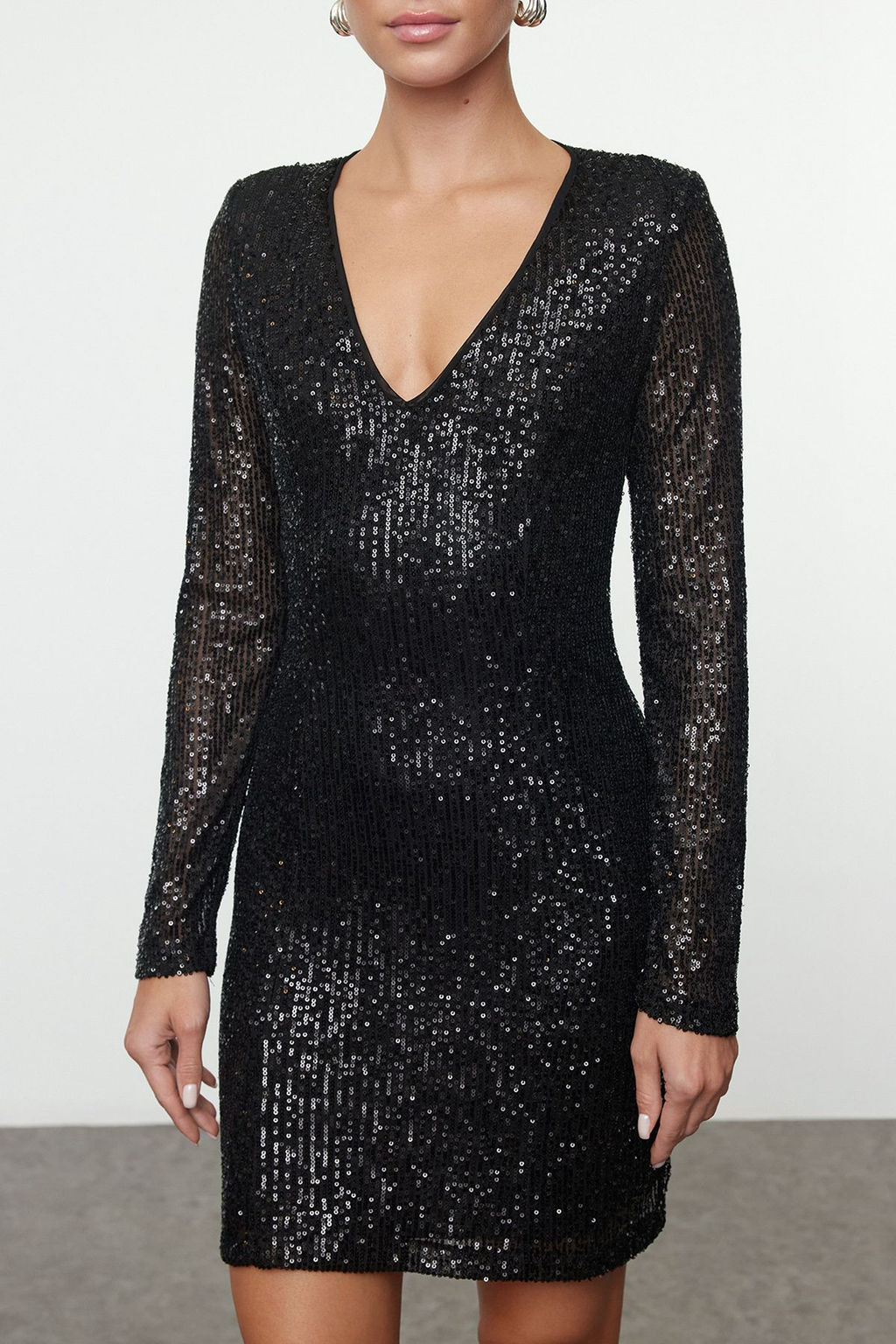 Trendyolmilla Siyah Vucuda Oturan Payet Orme K?sa S?k Abiye Gece Mezuniyet Elbisesi TPRAW25EL00140 фото 5