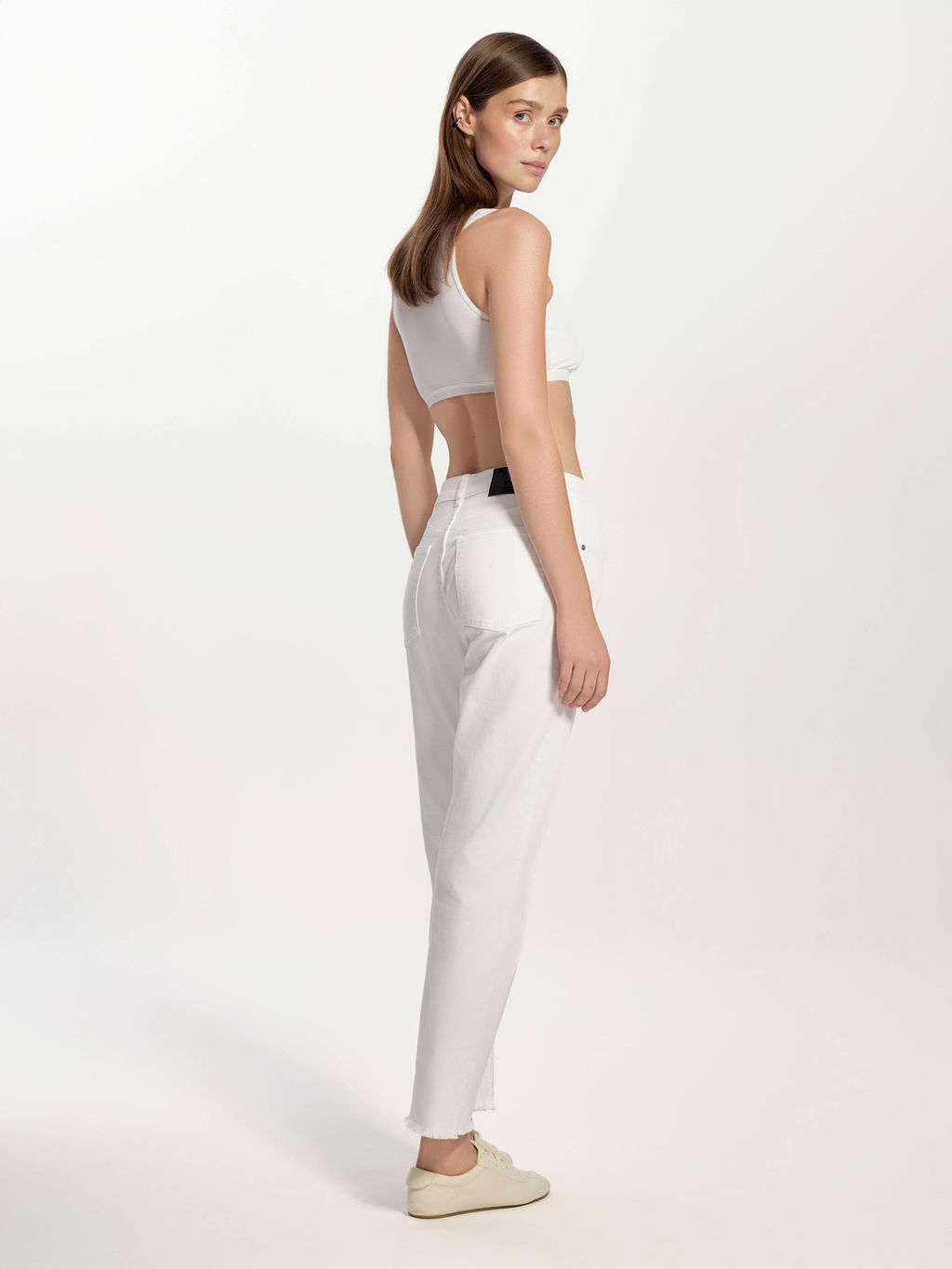 CONTE CON-723 Белые джинсы slim из eco-friendly денима white - Conte elegant фото 2