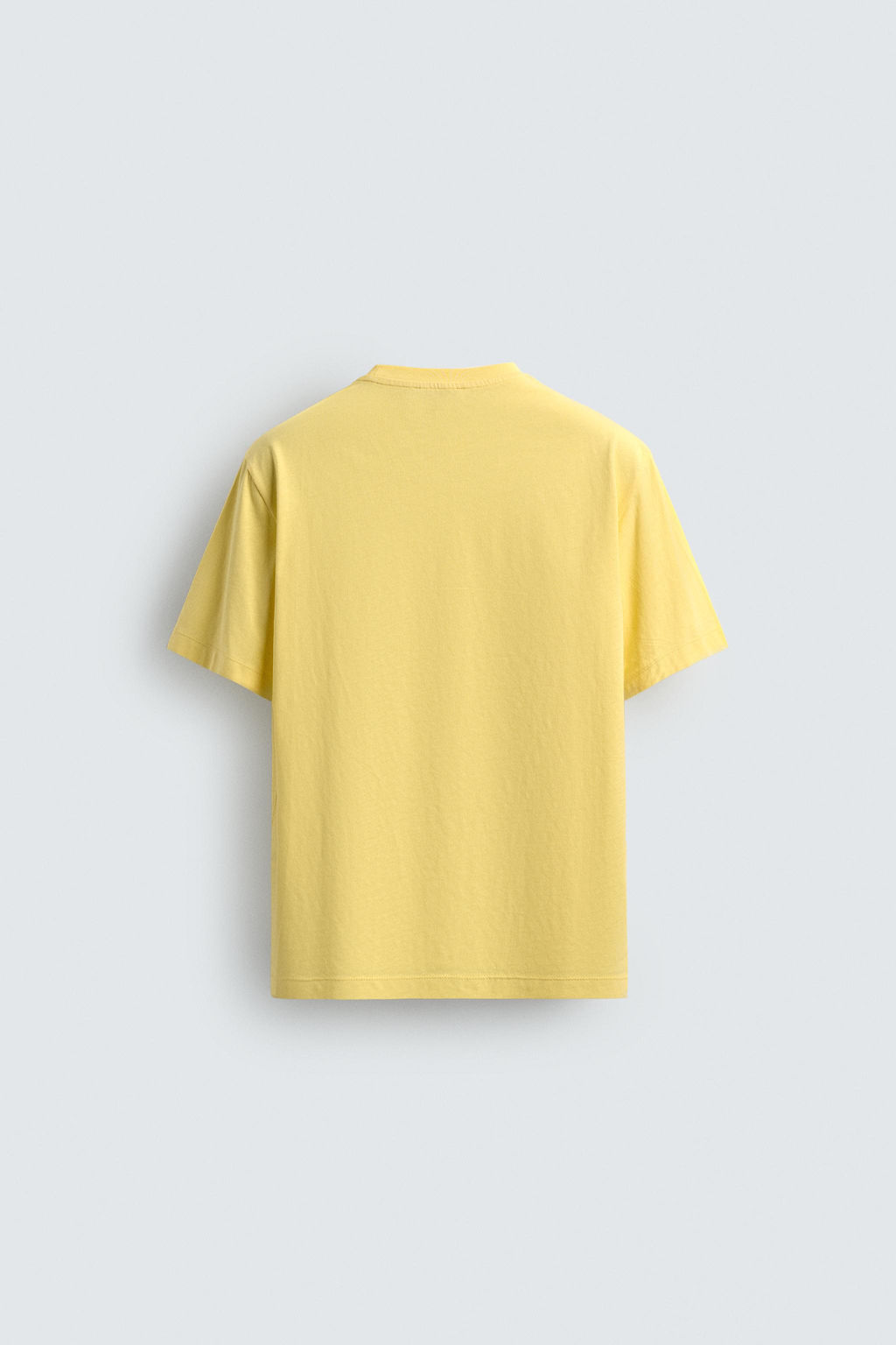 CAMISETA REGULAR FIT JACQUARD RAYAS / Amarillo