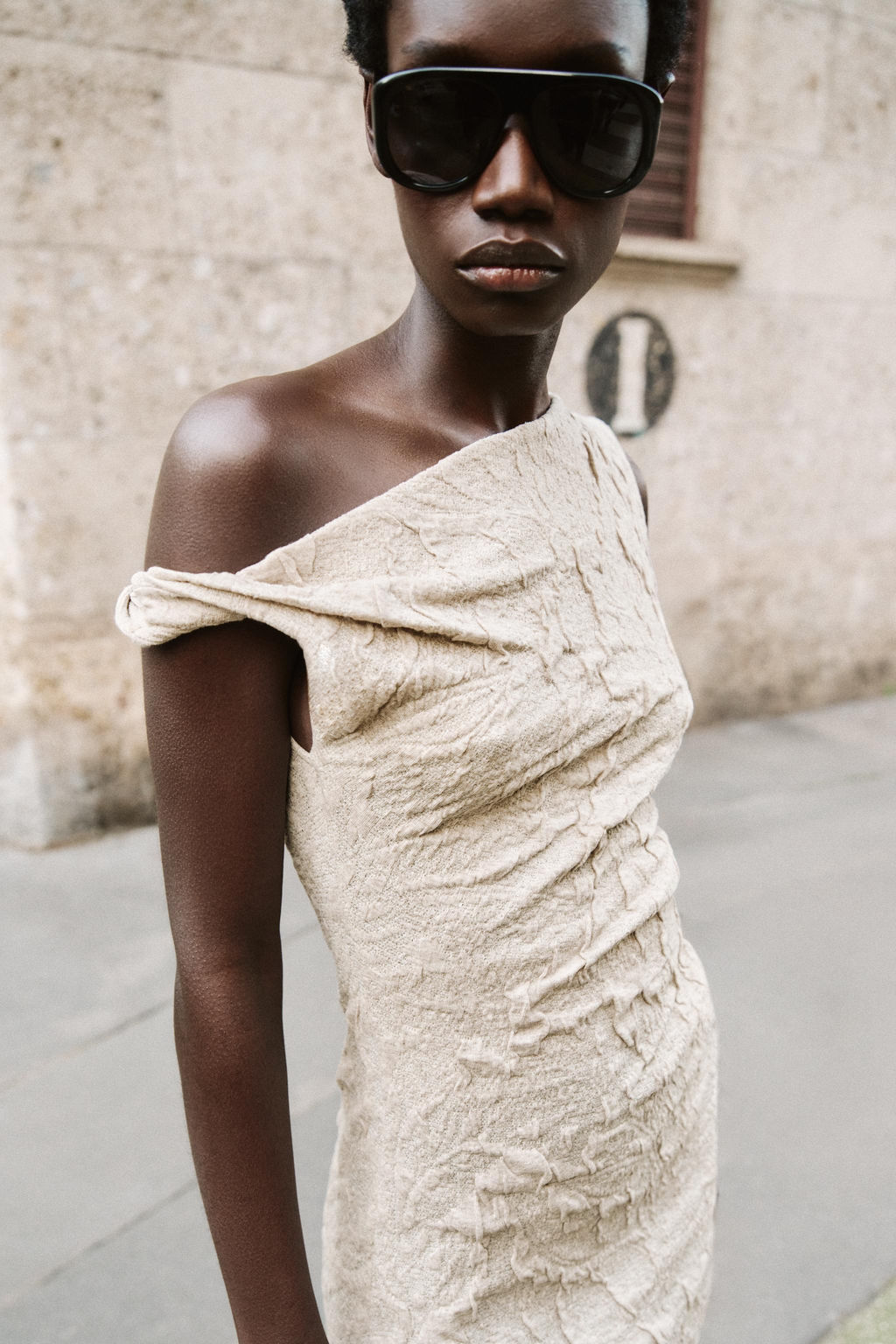 VESTIDO JACQUARD PLIEGUES / marron-vison - Zara фото 2