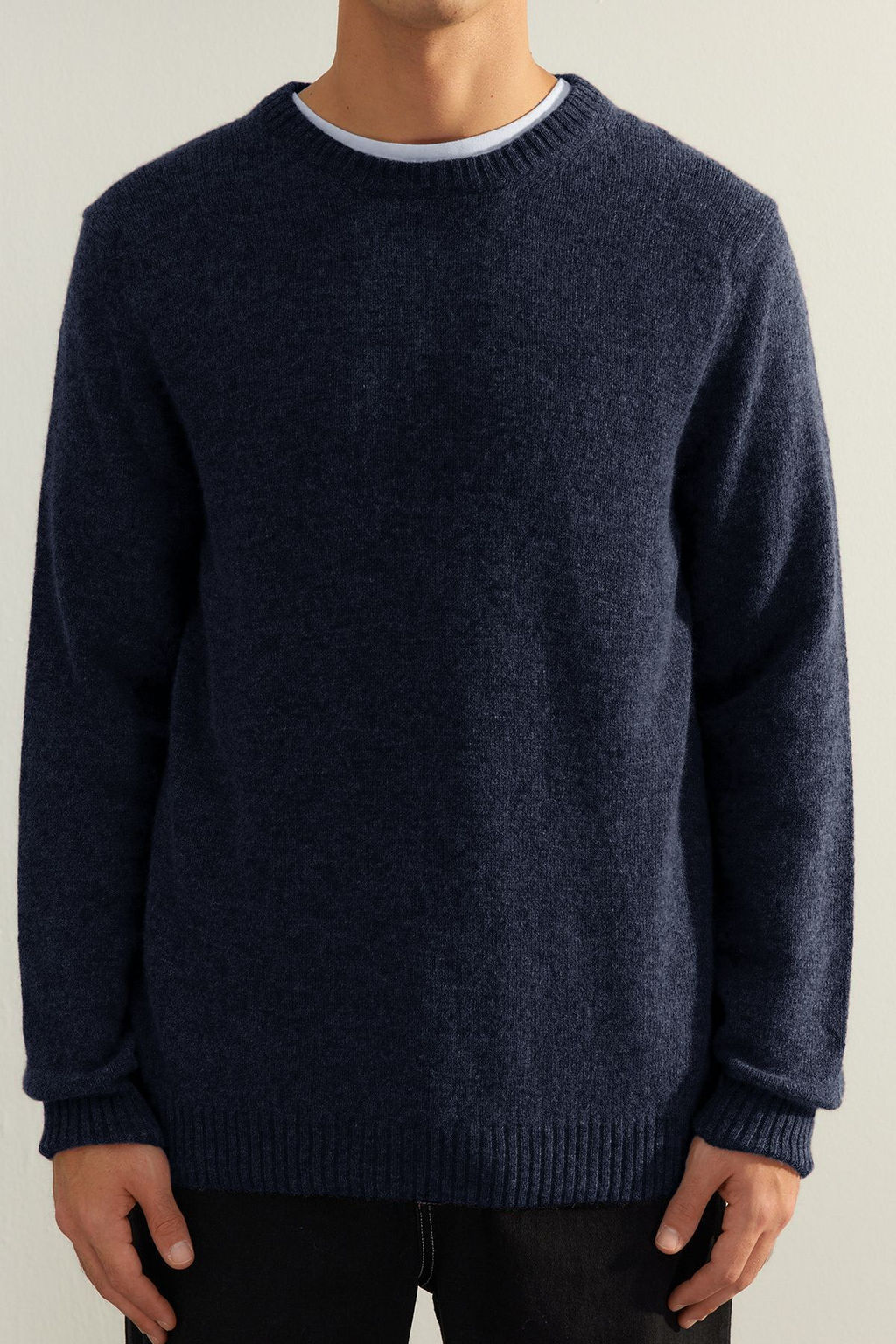 TRENDYOL MAN Limited Edition Koyu Gri Regular Fit Yunlu Bisiklet Yaka Basic Triko Kazak TMNAW24KZ00058 - Trendyolmilla фото 7