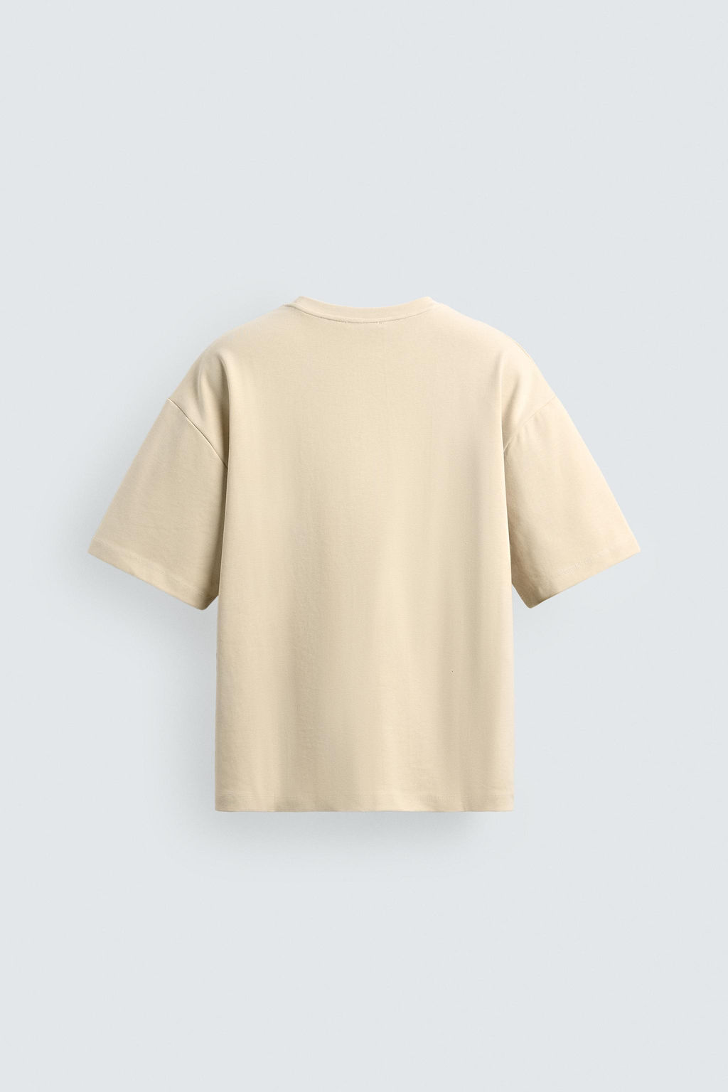 CAMISETA PARCHE TEXTURA COMBINADA / Blanco roto