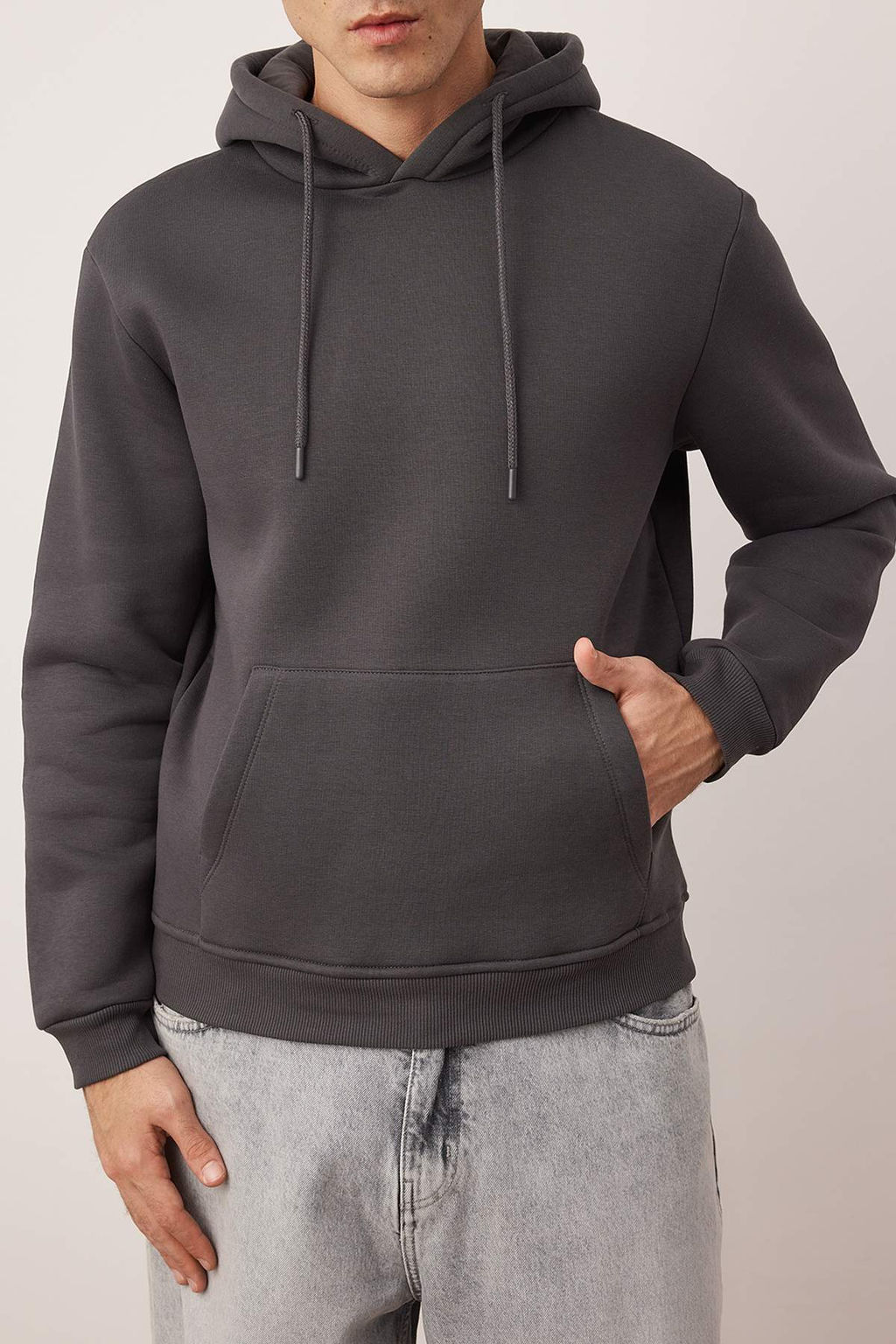 TRENDYOL MAN Vizon Basic Regular/Normal Kesim Kapusonlu Ici Polarl? Kanguru Cepli Sweatshirt TMNAW20SW0163 - Trendyolmilla фото 51