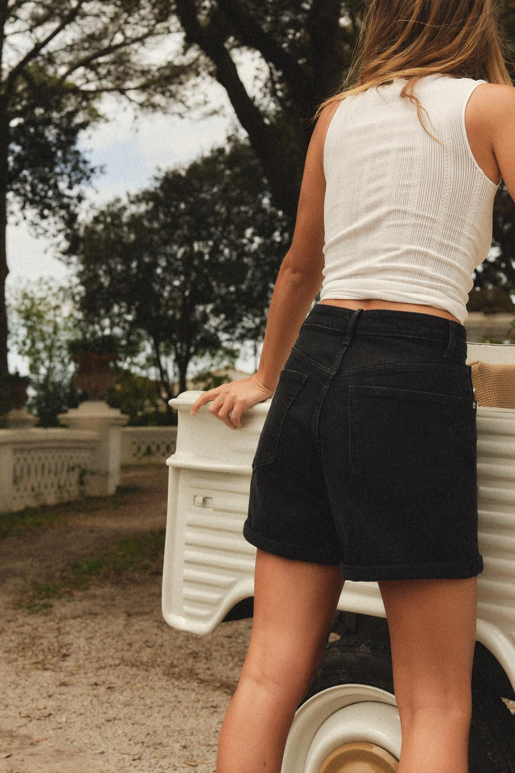 HIGH-WAIST MOM FIT TRF BERMUDA SHORTS - Zara фото 19