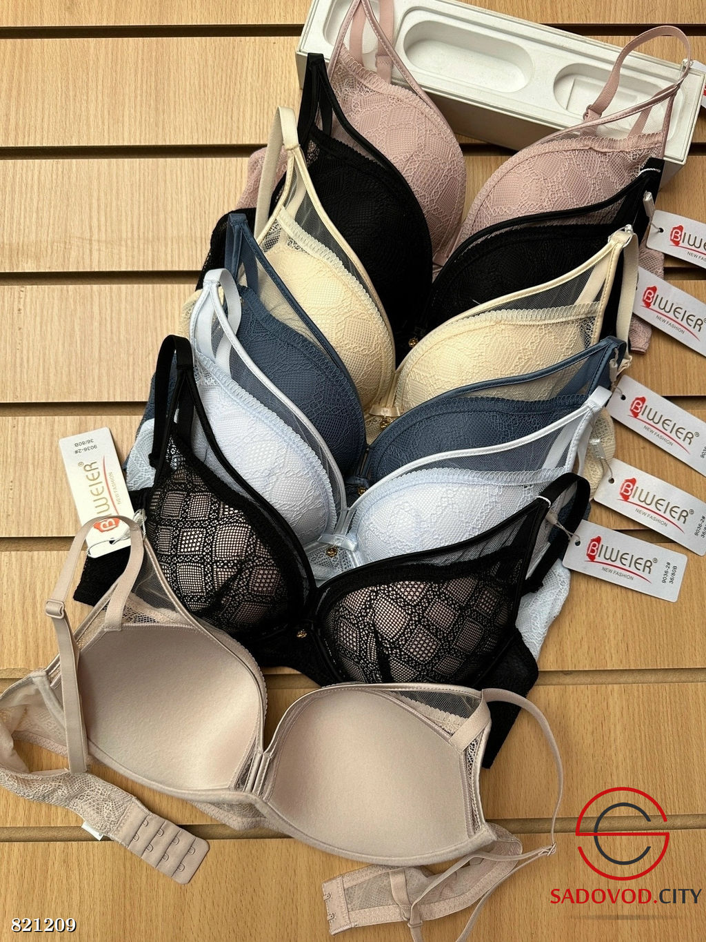 Бюстгальтер кружевной с пуш ап