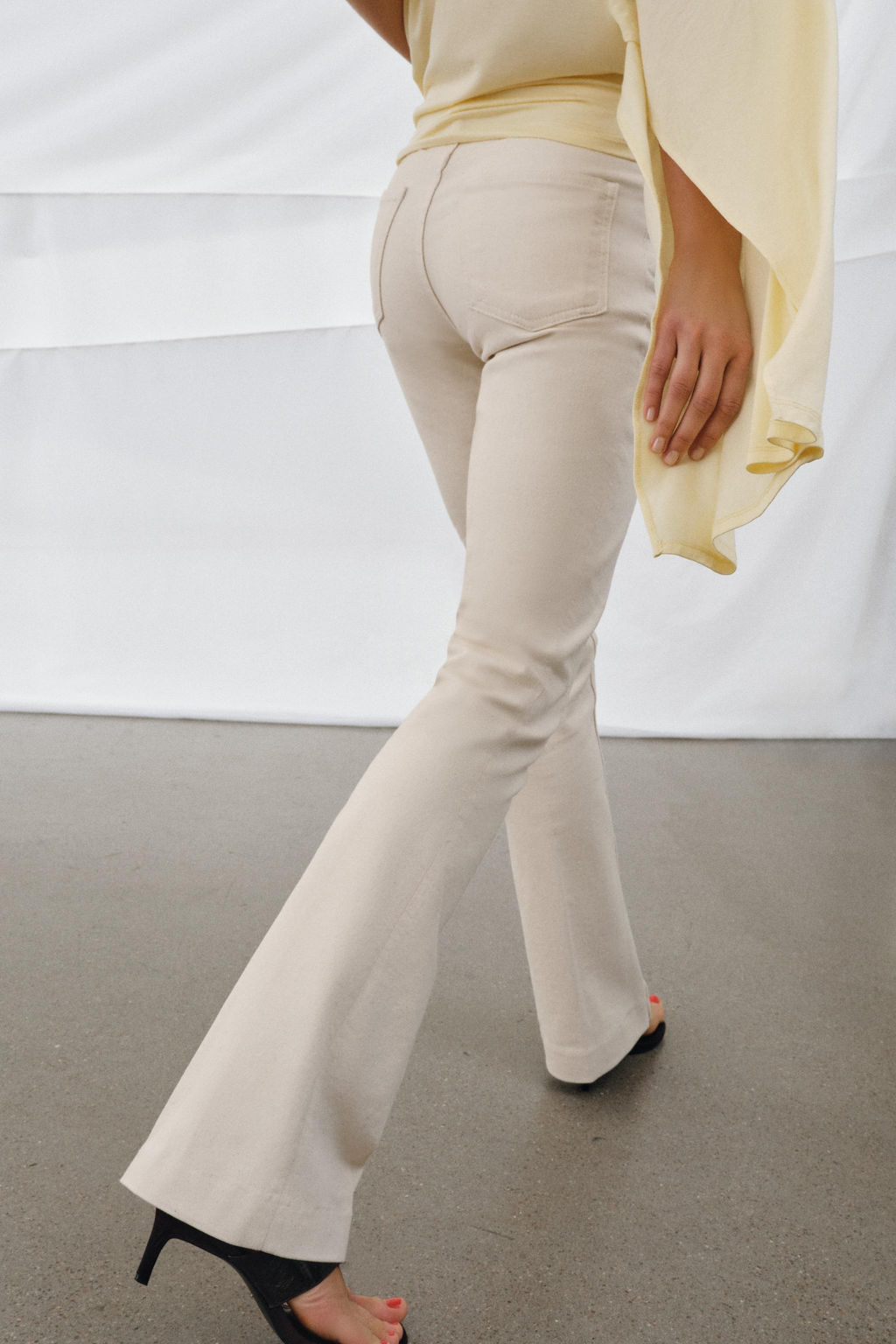 JEANS ZW COLLECTION BOOTCUT TIRO MEDIO / Crudo - Zara фото 5