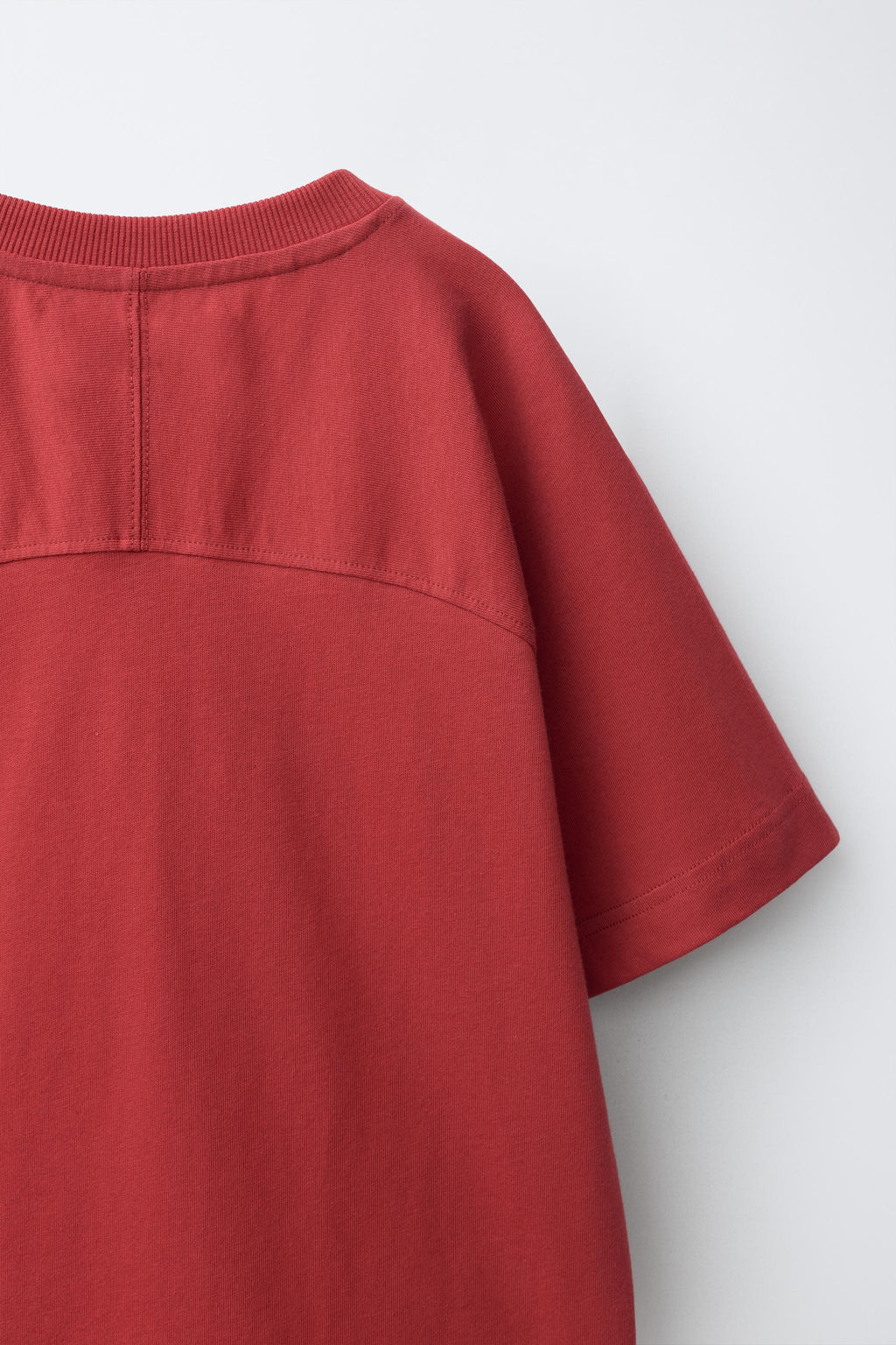 CONJUNTO CAMISETA Y BERMUDA / Rojo medio - Zara фото 8