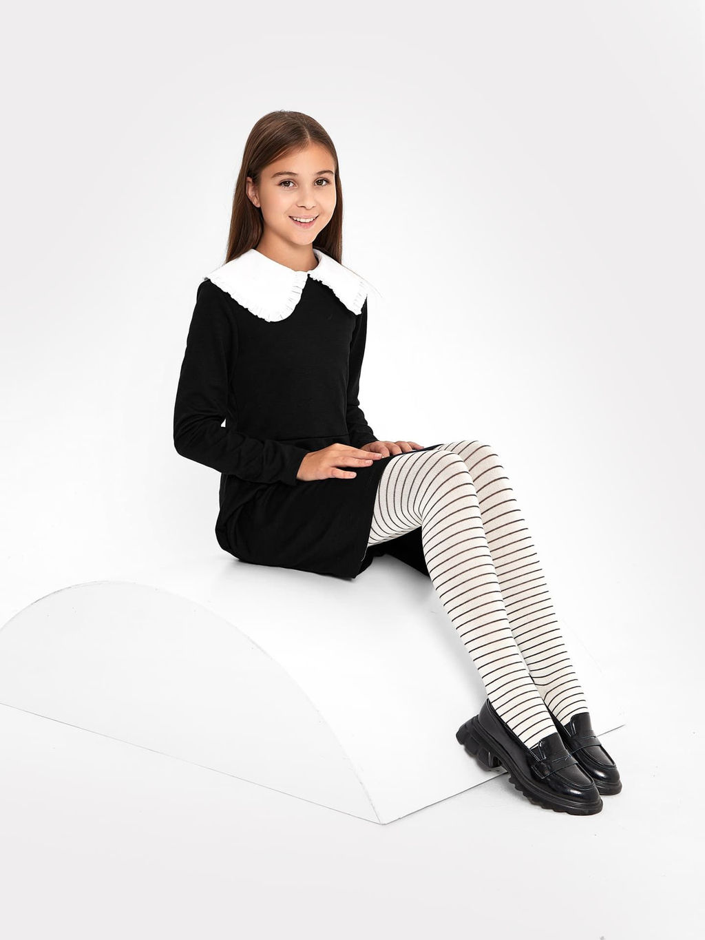 Цена за 3 пары! Колготки детские кремовые с рисунком в виде узких поперечных полосок