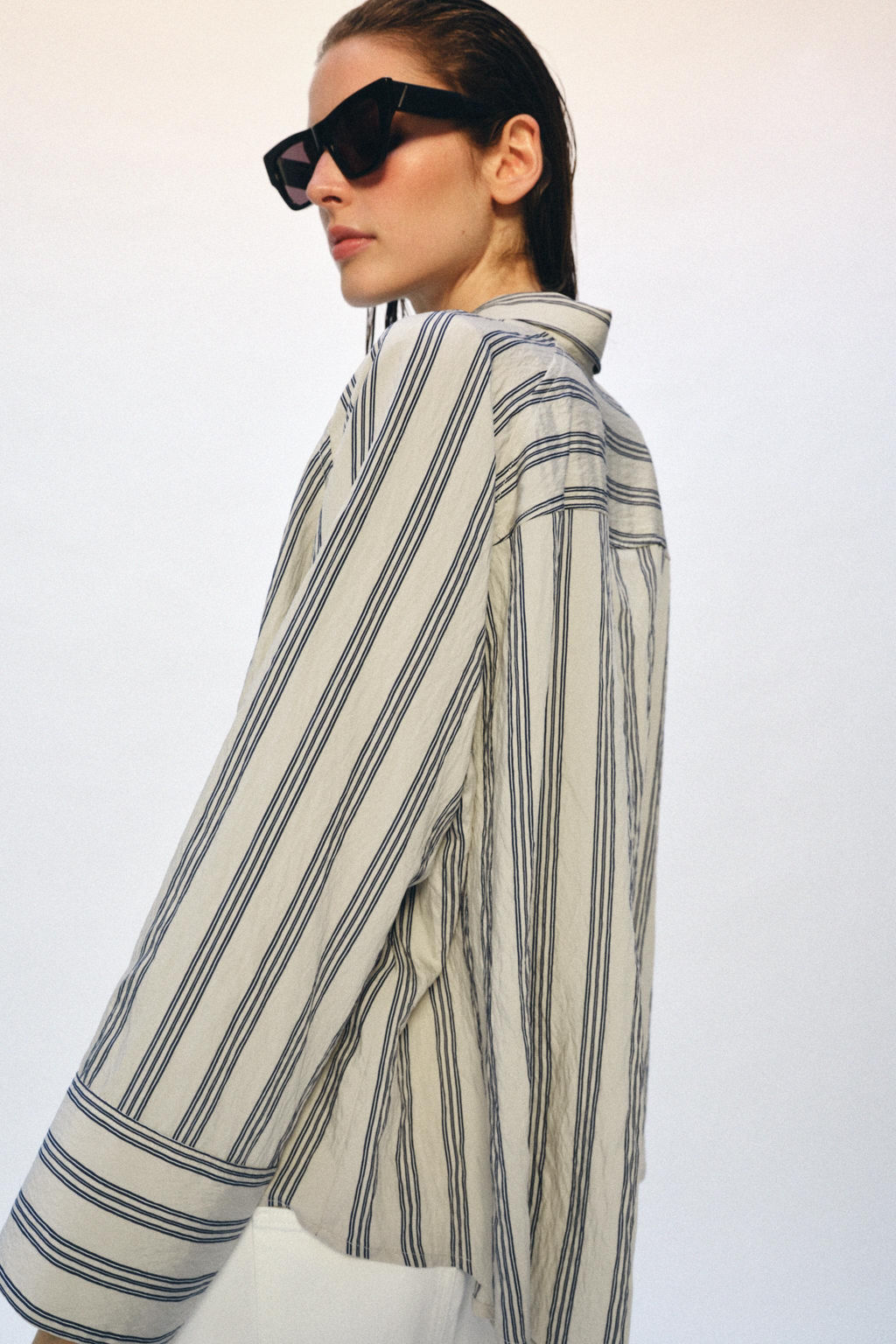 CAMISA OVERSIZE RAYAS ZW COLLECTION / Beige / Marino - Zara фото 3