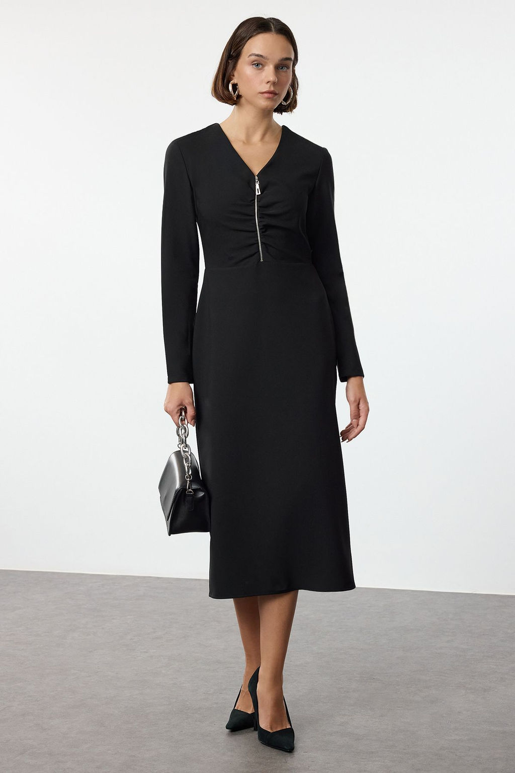 Siyah Vucudu Saran Fermuar Detayl? Midi Dokuma Elbise TWOAW25EL00129