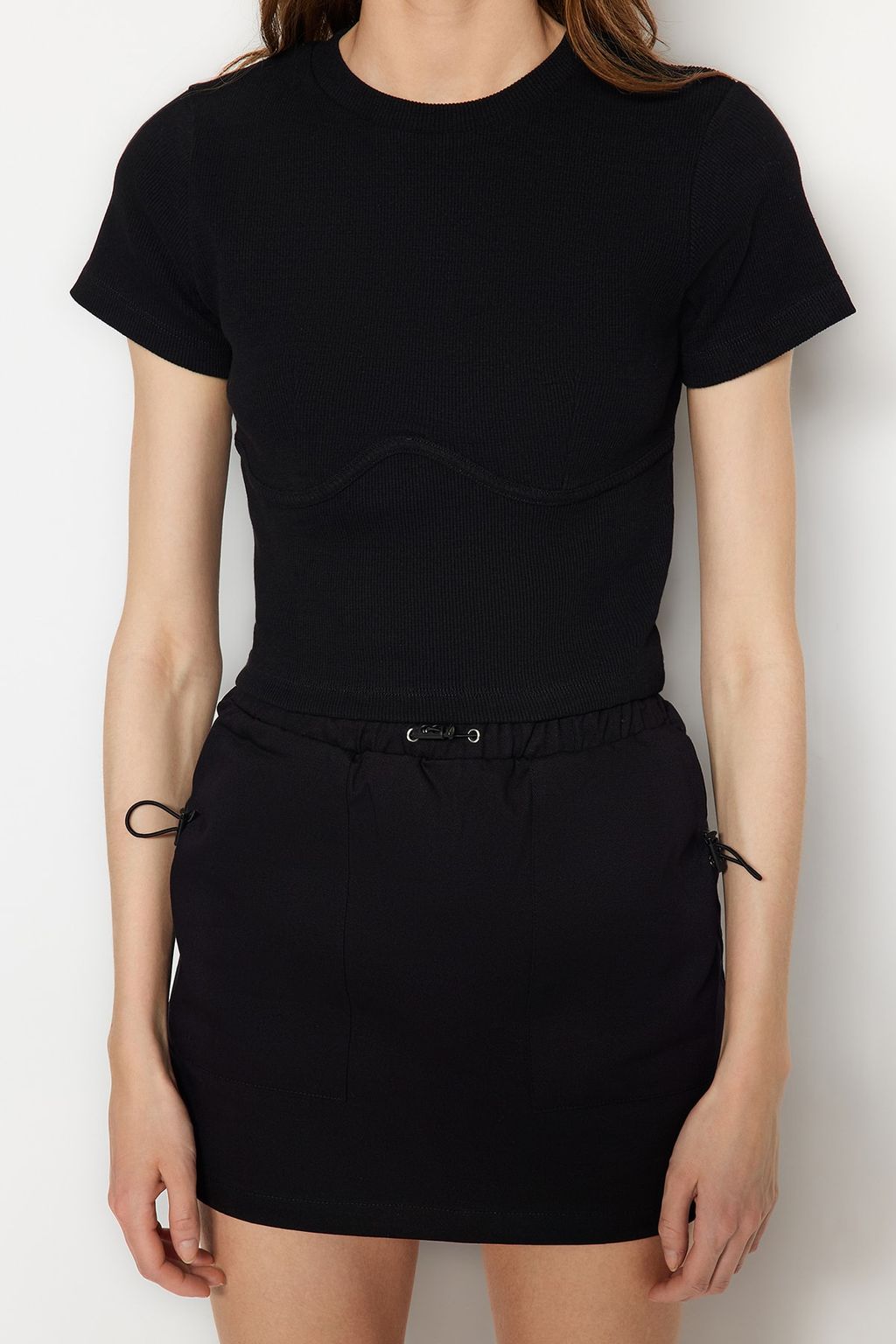 Trendyolmilla Beyaz Biye Detayl? Bisiklet Yaka Crop Fitilli Esnek Orme Bluz TWOAW21BZ0638 фото 15