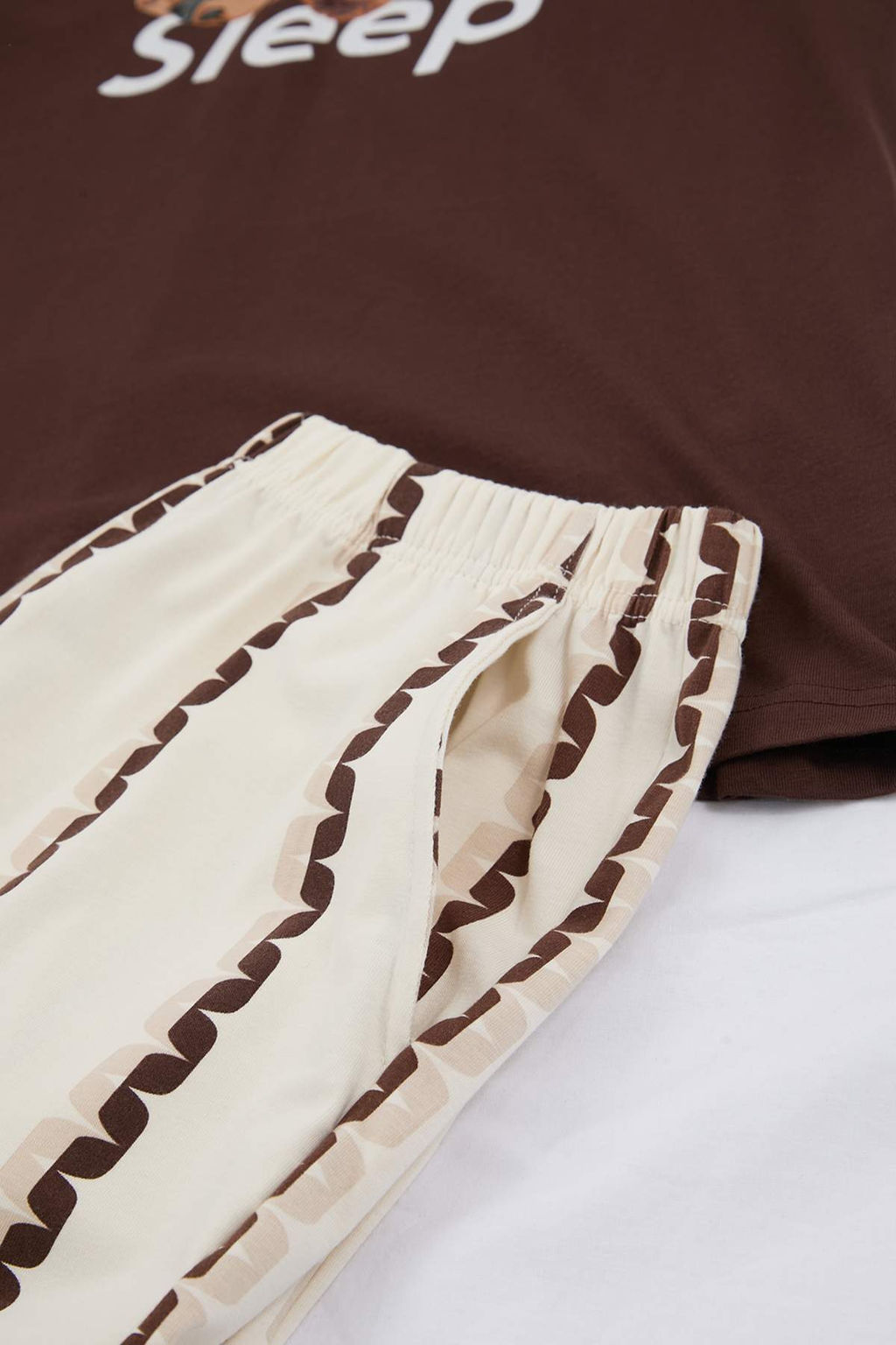 Kahverengi Regular Fit Ay?c?k Bask?l? Pamuklu Pijama Tak?m? TMNSS26PT00017 - Trendyolmilla фото 2