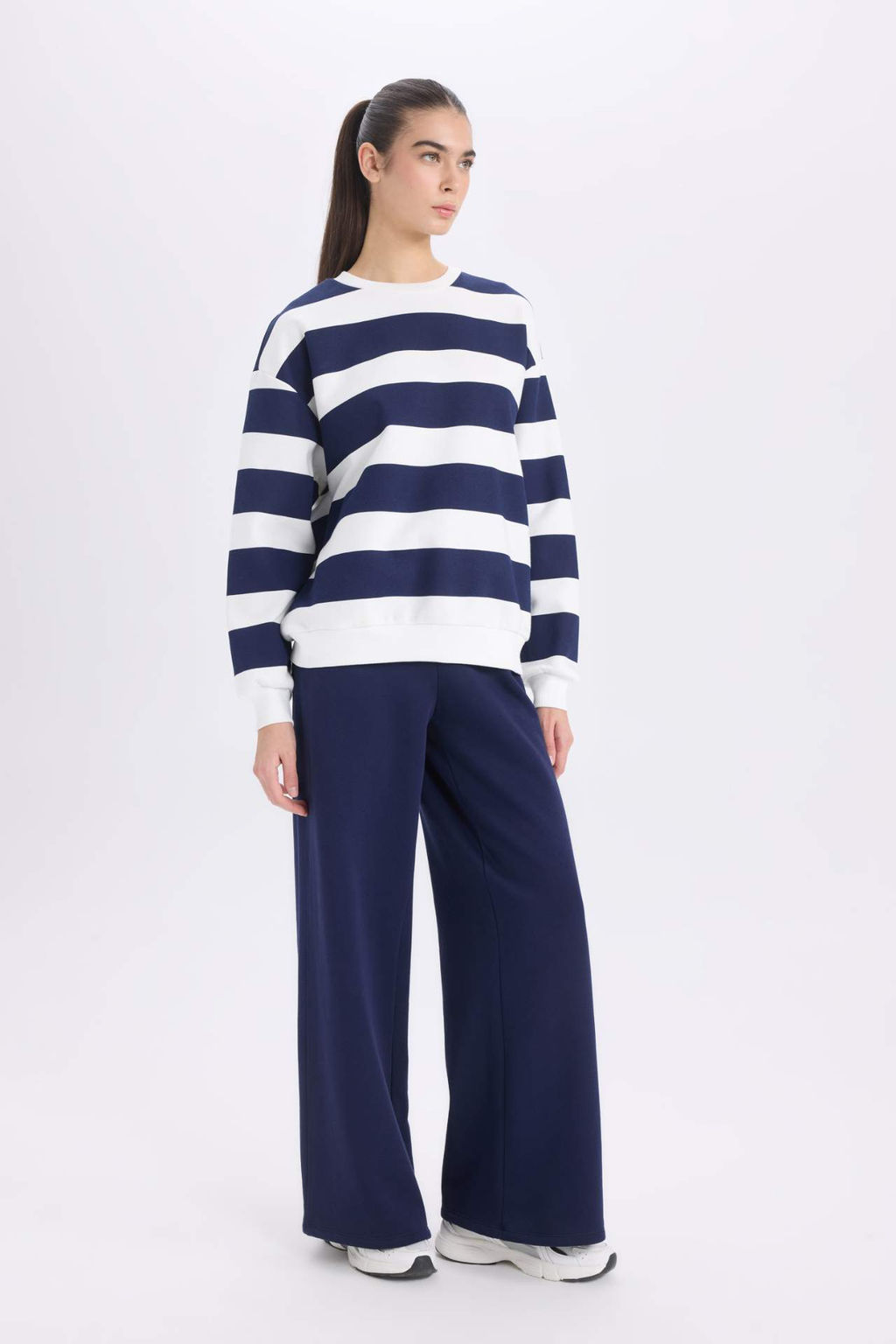 Standart Fit Kal?n Jogger Esofman Alt? Basic Duz Beli Lastikli Genis Paca Uzun Boy - Defacto фото 2