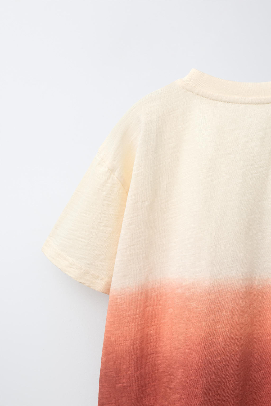 CAMISETA DEEP DYE / Coral