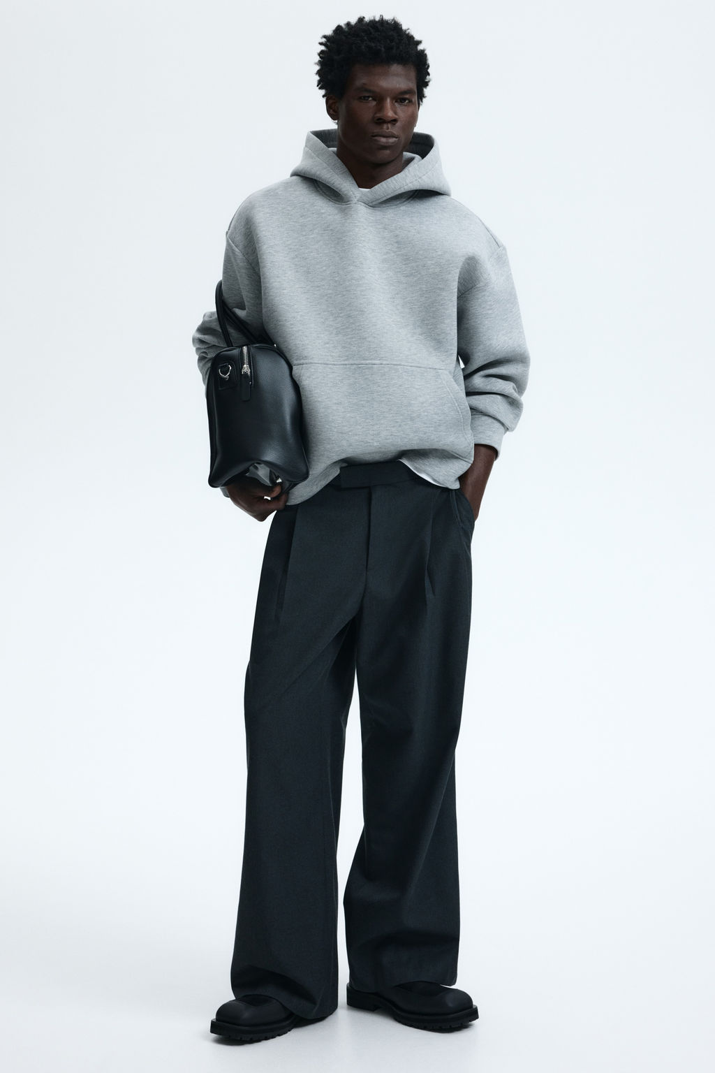 Sudadera efecto neopreno con capucha Loose Fit - H&m фото 4