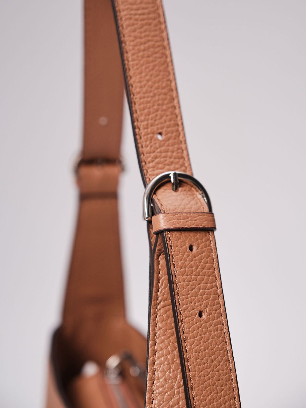 Сумка кожаная на плечо Deboro 31046 светлый орех