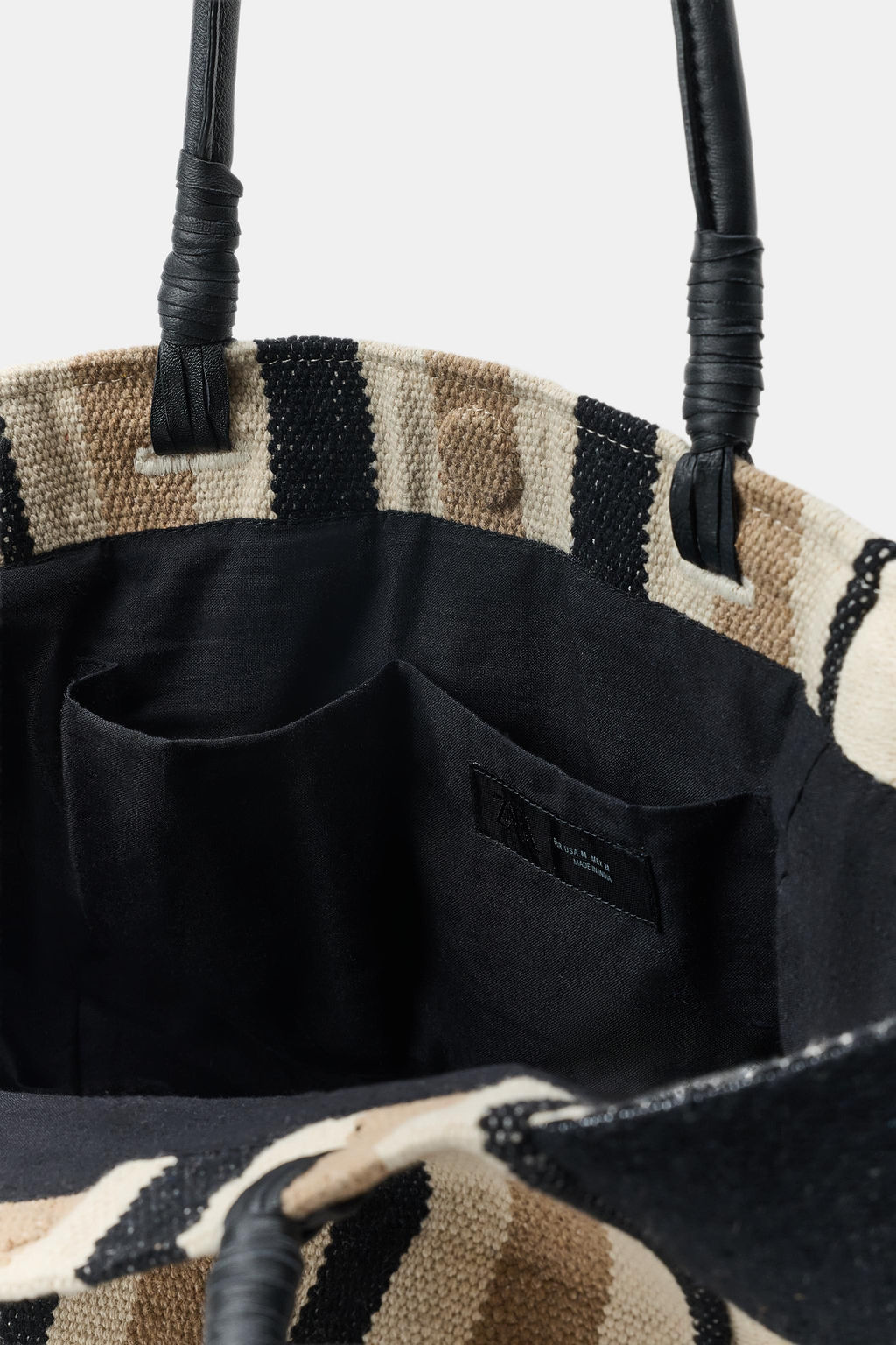 BOLSO RAYAS ASAS PIEL / Arena - Zara фото 5