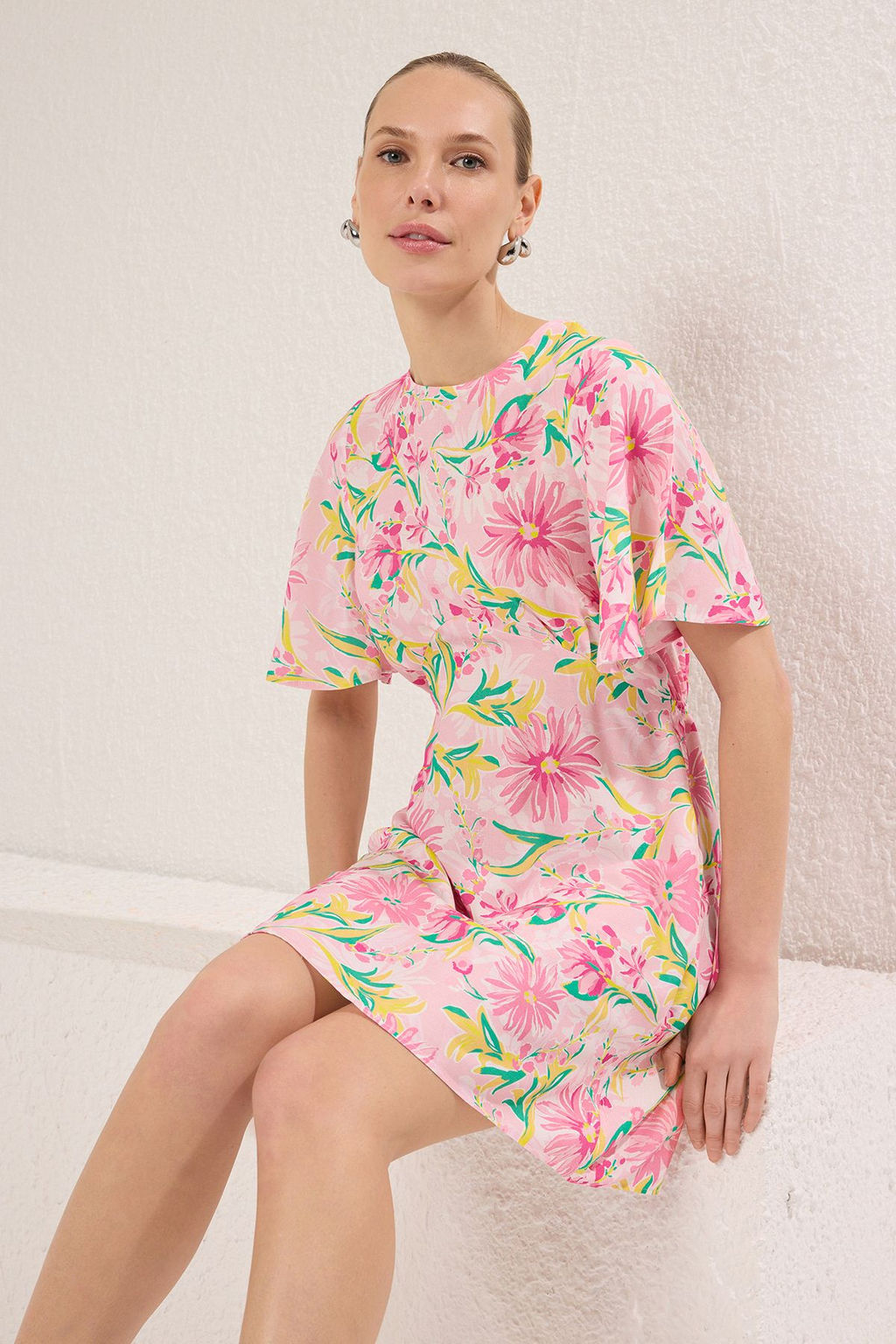 Pembe Cicekli A Kesim Viskon Mini Dokuma Elbise TWOSS24EL00632