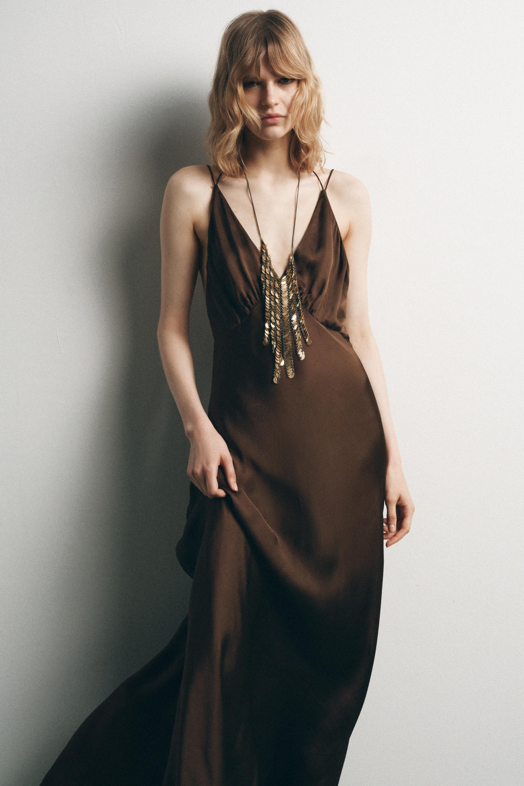 SATIN DRESS WITH LOW-CUT BACK