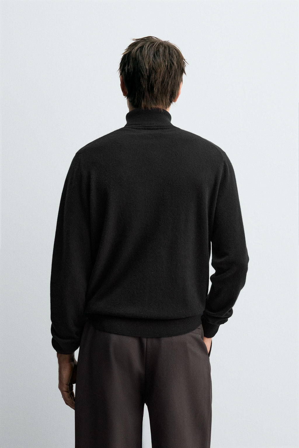 100% CASHMERE TURTLENECK JUMPER