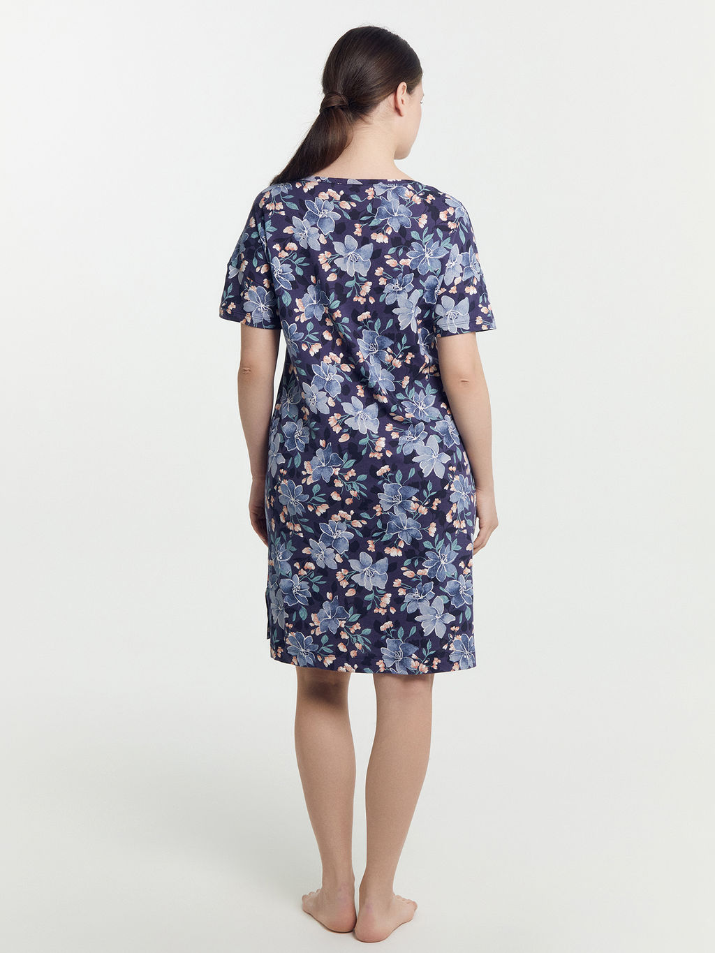 Сорочка ночная женская синяя с акварельными цветами - Mark formelle фото 5