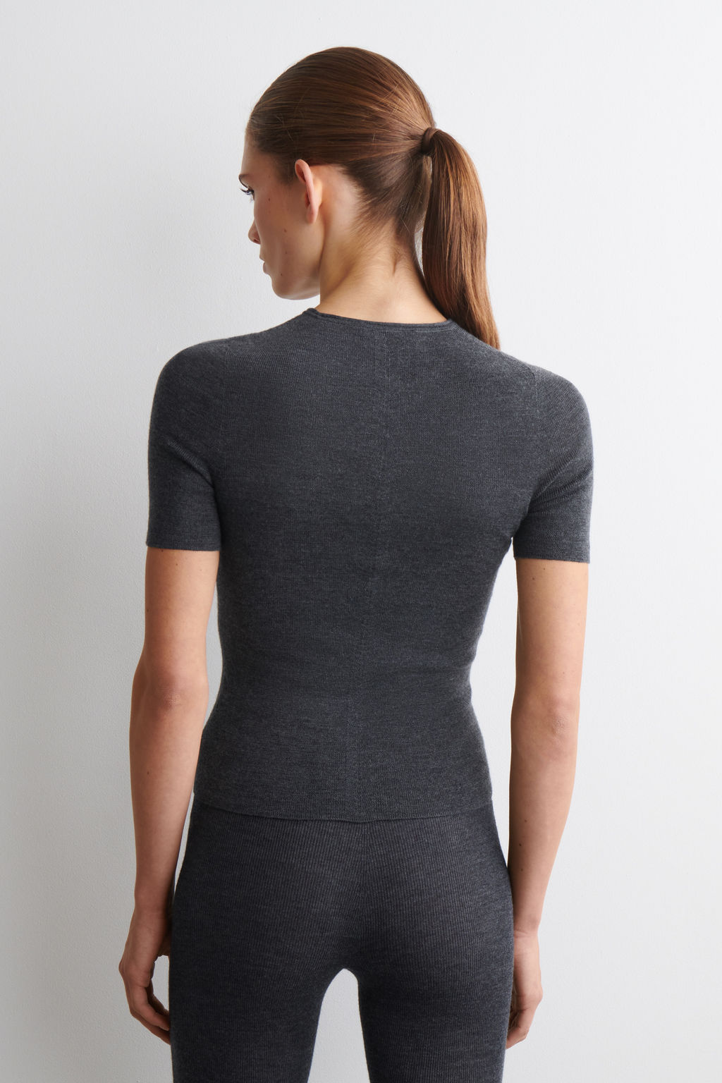 CAMISETA SIN COSTURAS DE LANA MERINO - H&m фото 7