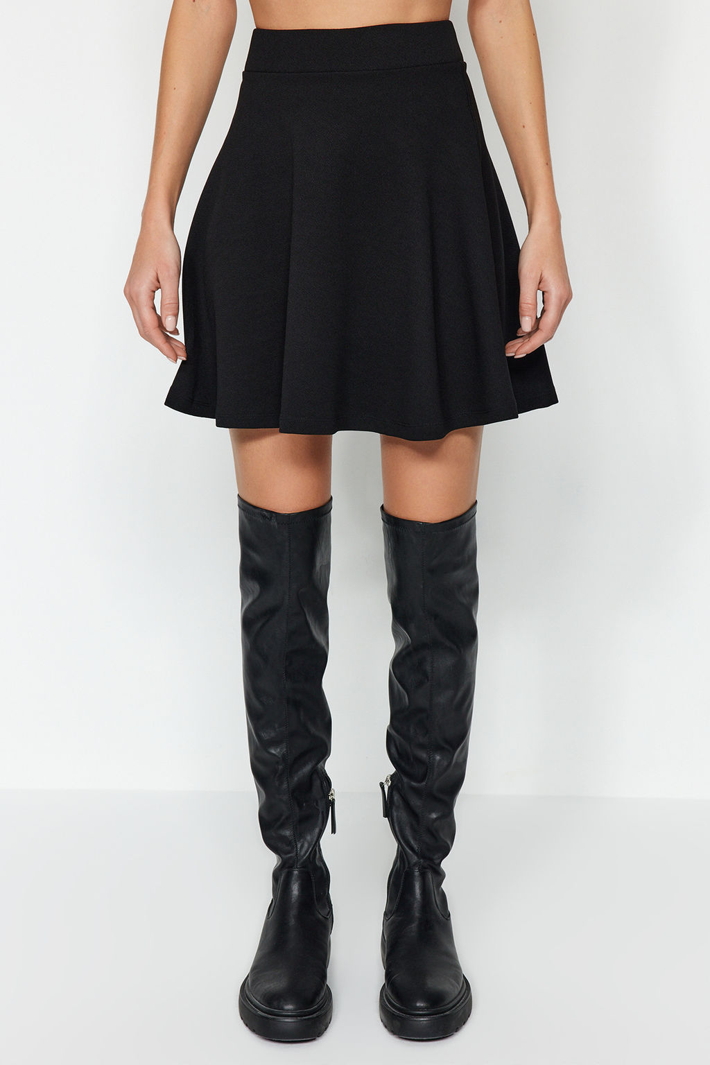 TRENDYOLMILLA Siyah Scuba Krep Skater Yuksek Bel Esnek Orme Etek TWOAW24ET00343 фото 8