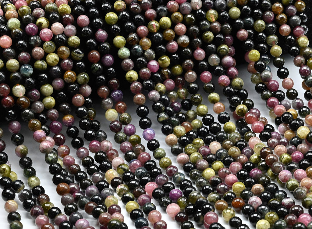 Бусины из турмалина шарик 6мм, 39см, 66 бусин Радуга камня