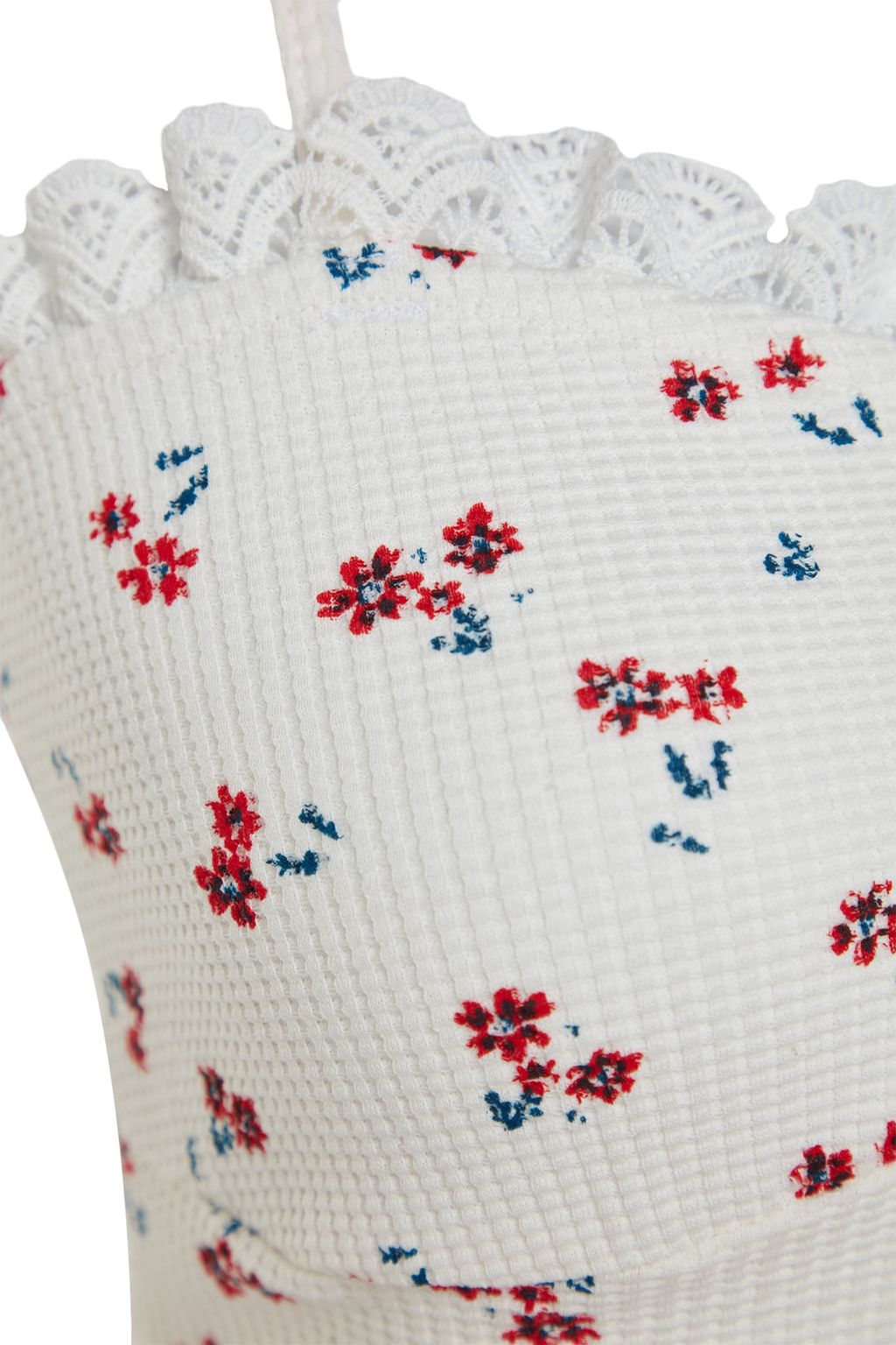 Beyaz Cicek Bask?l? Ask?l? Fitted/Vucuda Oturan Waffle Kumas Super Crop Orme Bluz TWOSS23BZ00375 - Trendyolmilla фото 7