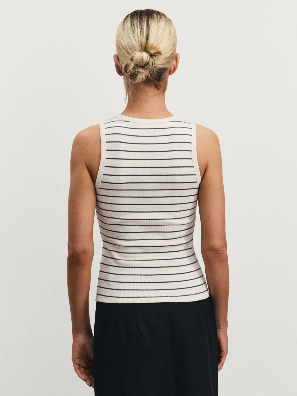 Базовая майка в рубчик / Zarina  фото 5