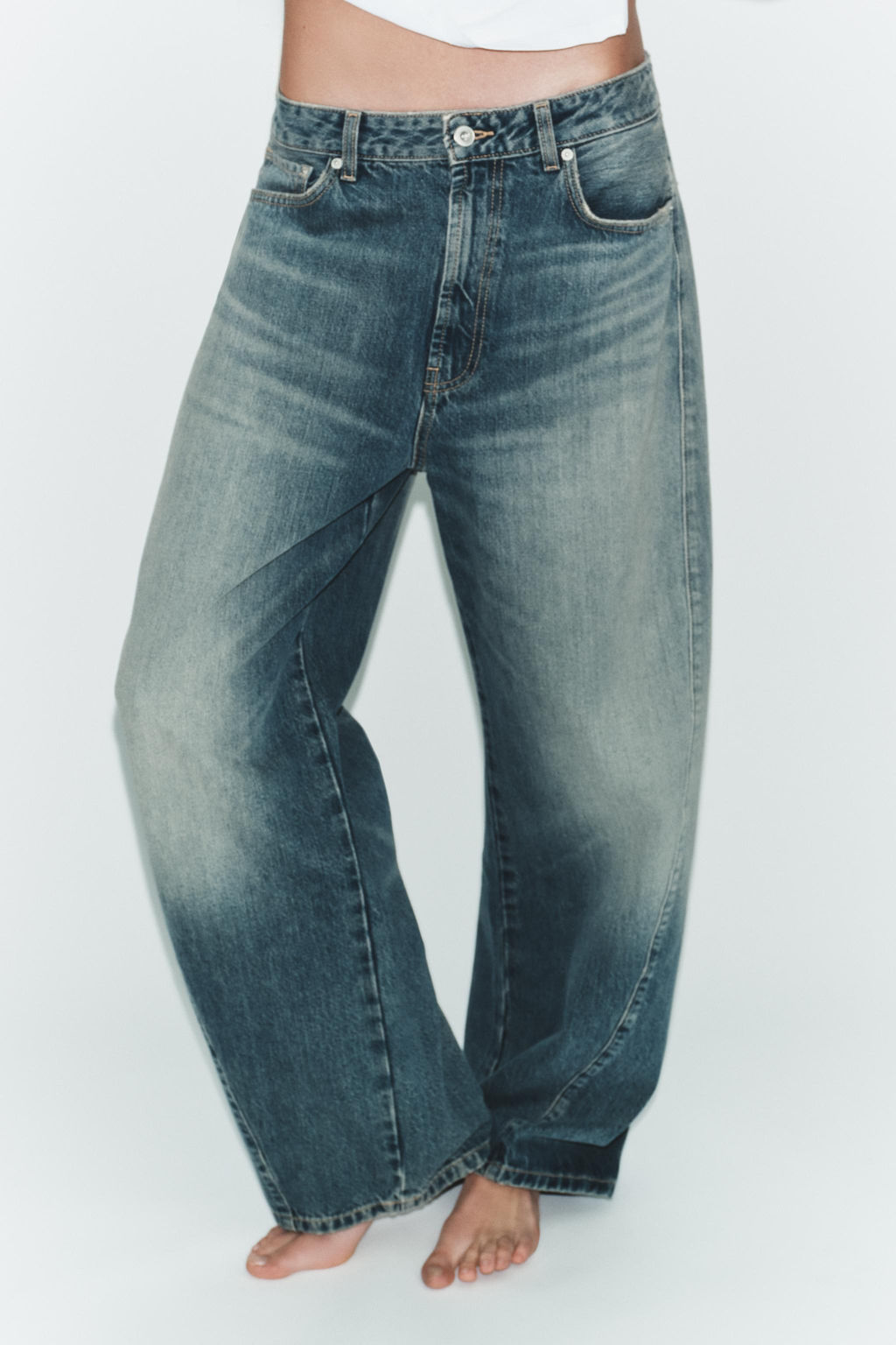 JEANS TRF BAGGY BALLOON TIRO MEDIO / Azul lavado - Zara фото 2