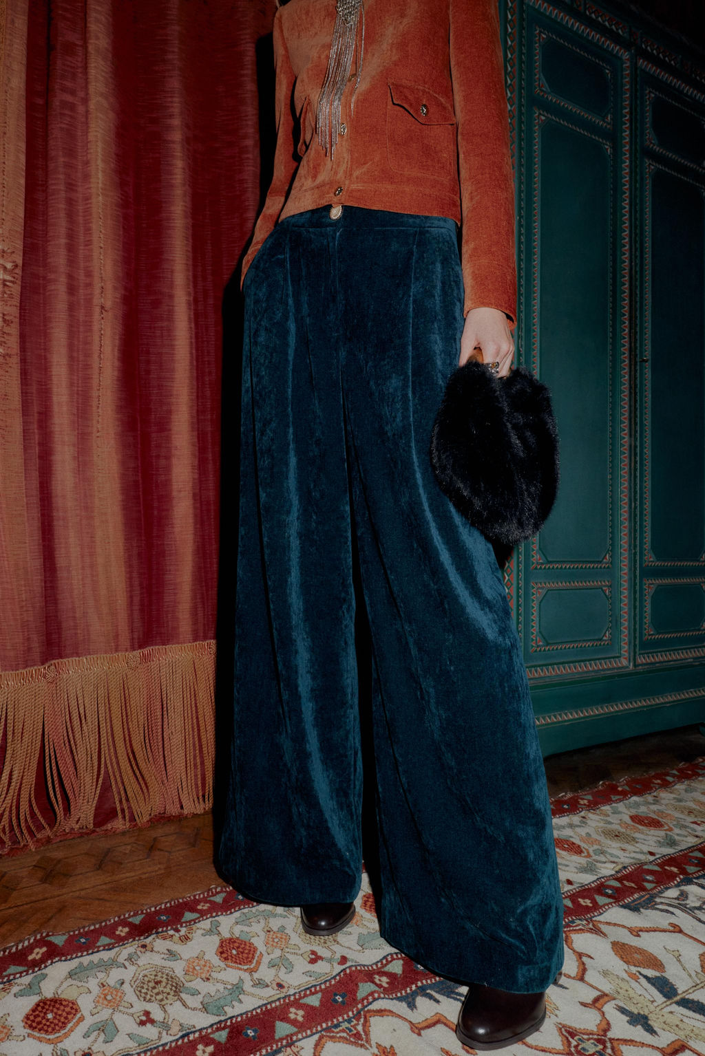 VELVET WIDE-LEG TROUSERS