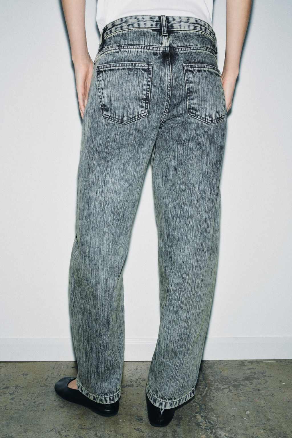 ZW COLLECTION RELAXED FIT MID-WAIST BALLOON JEANS - Zara фото 9