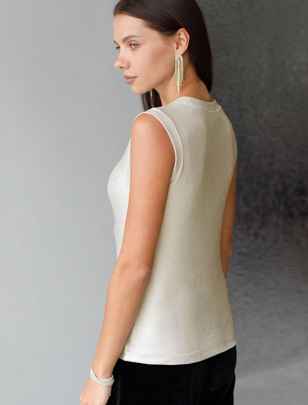 Топ с закрытым декольте из хлопка с эластаном в рубчик с матовым покрытием металлик - Vilatte фото 4