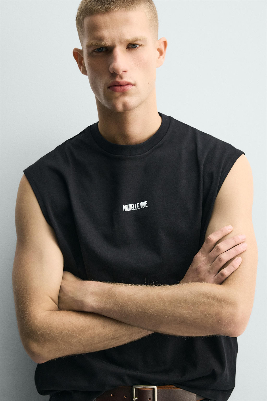 CAMISETA TANK RELAXED FIT GR?FICO CUADRO / Negro