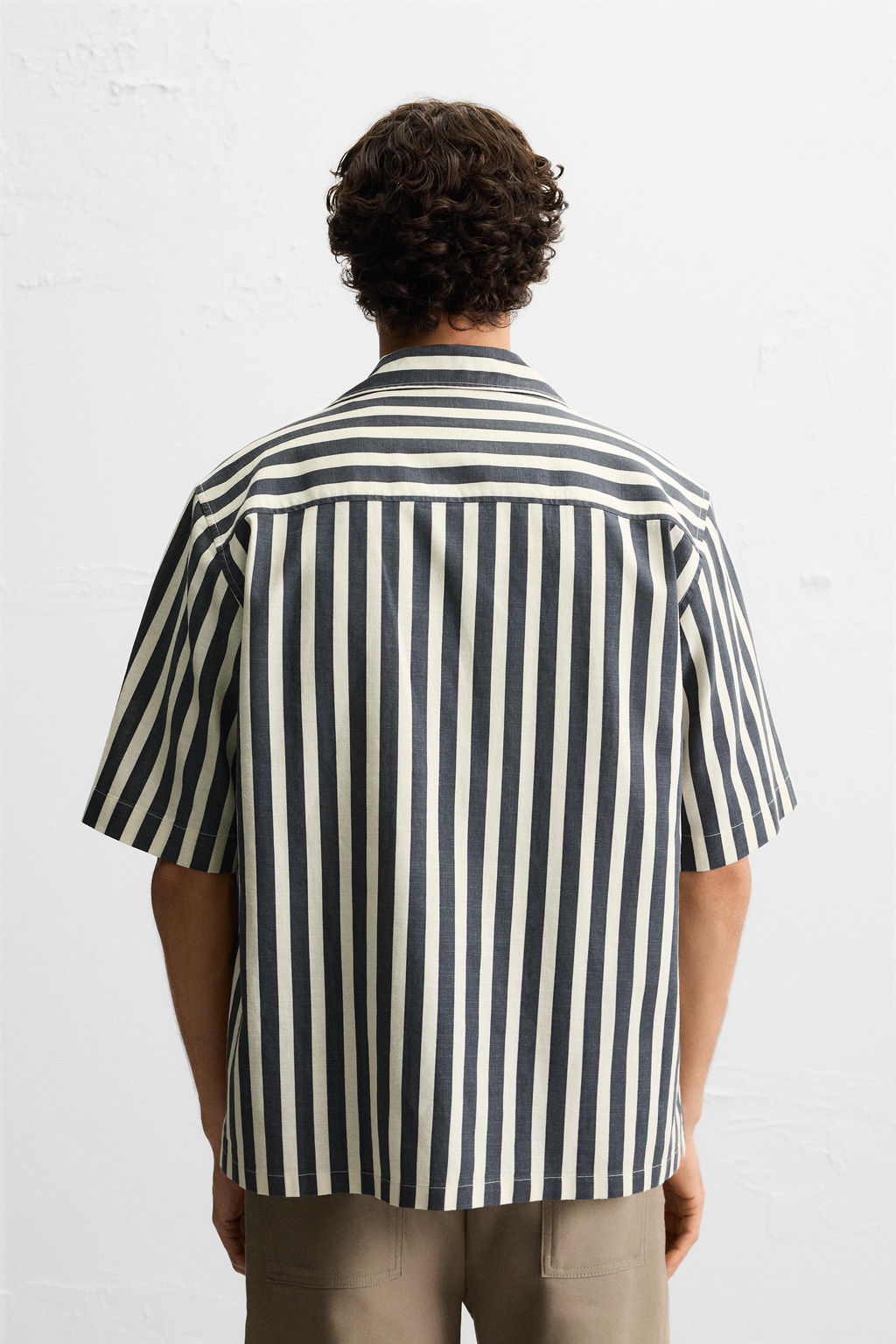 STRIPED TEXTURED SHIRT - Zara фото 11